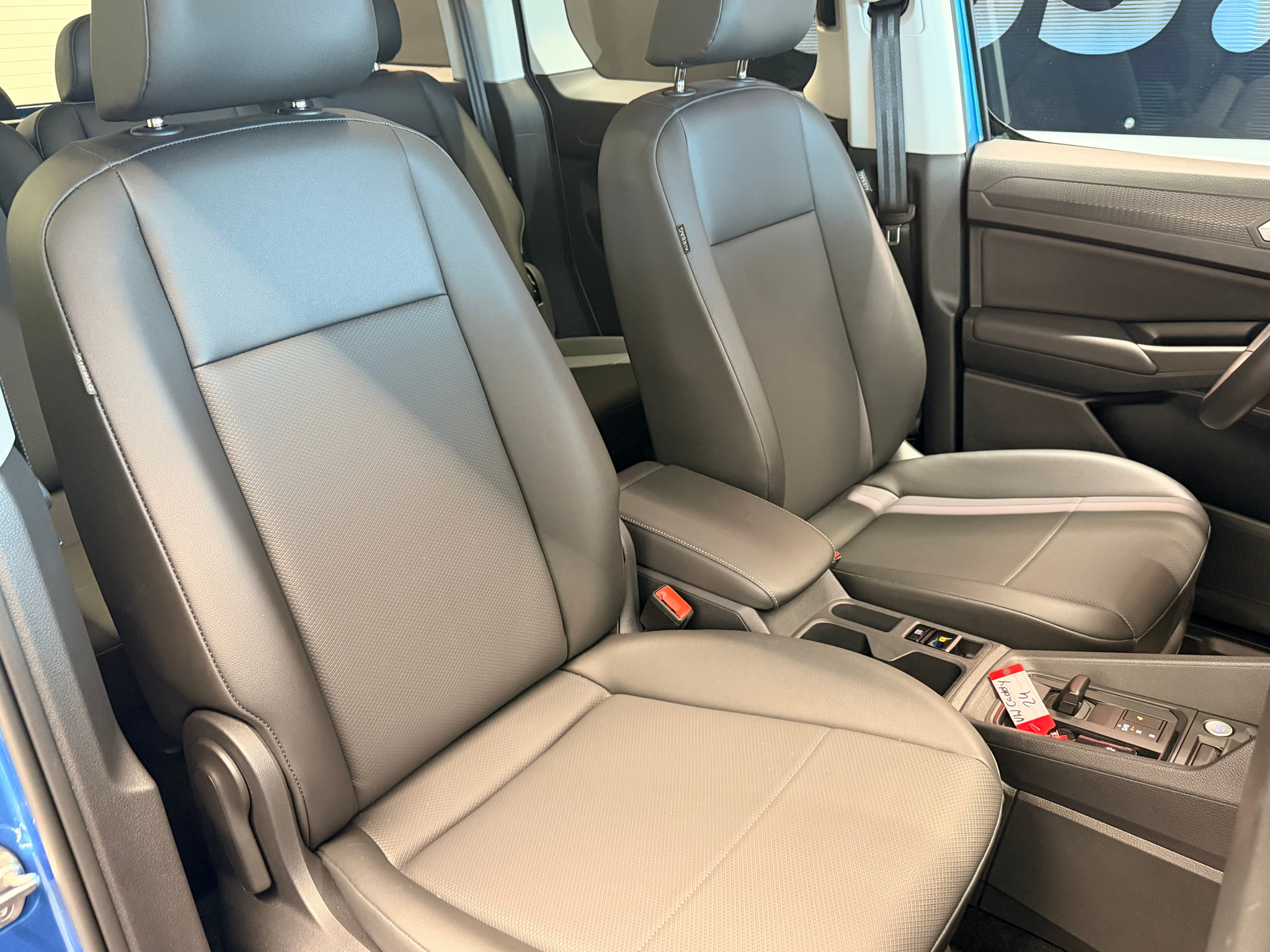 listing desktop thumbnail image 17