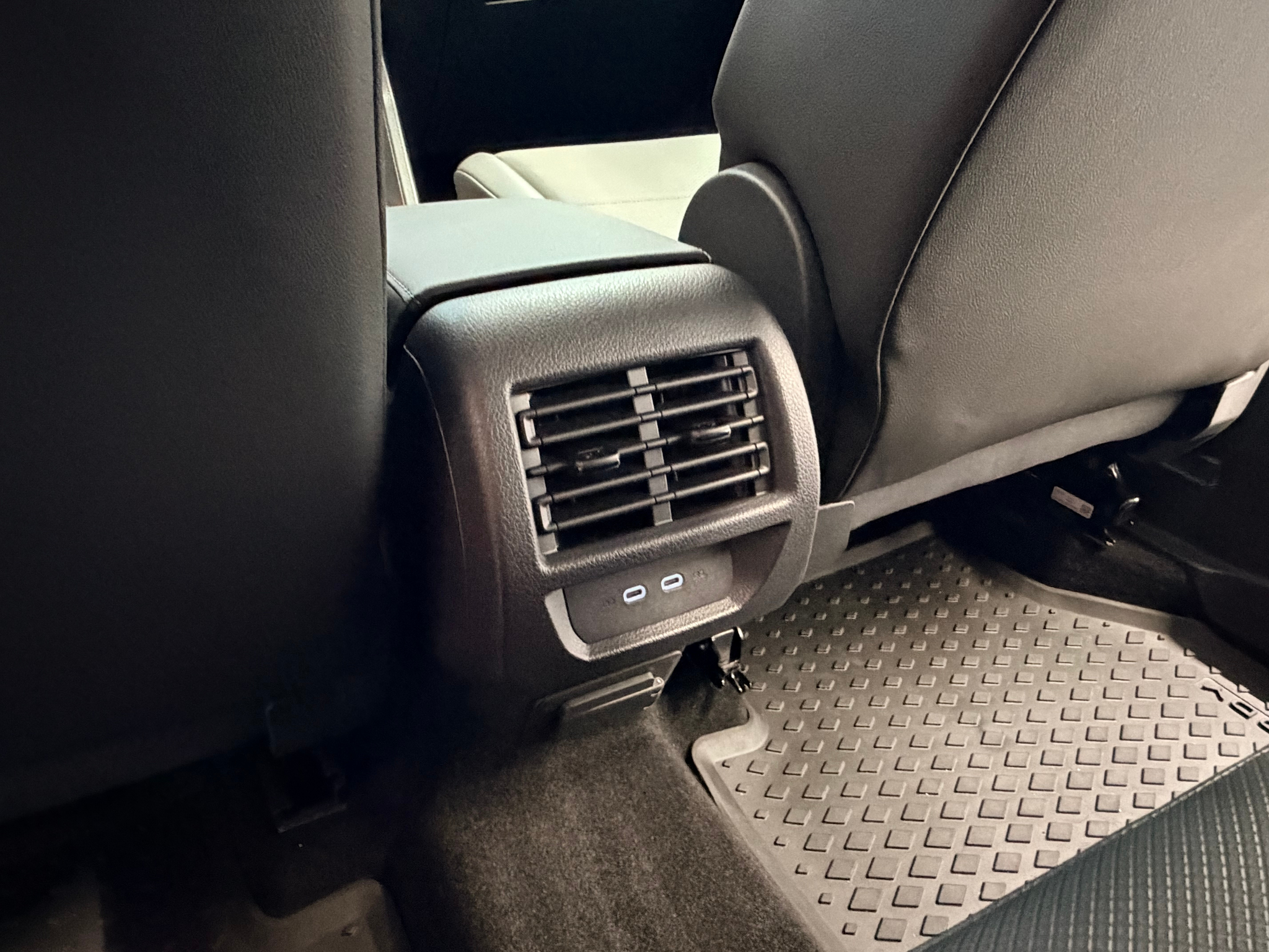 listing desktop thumbnail image 10