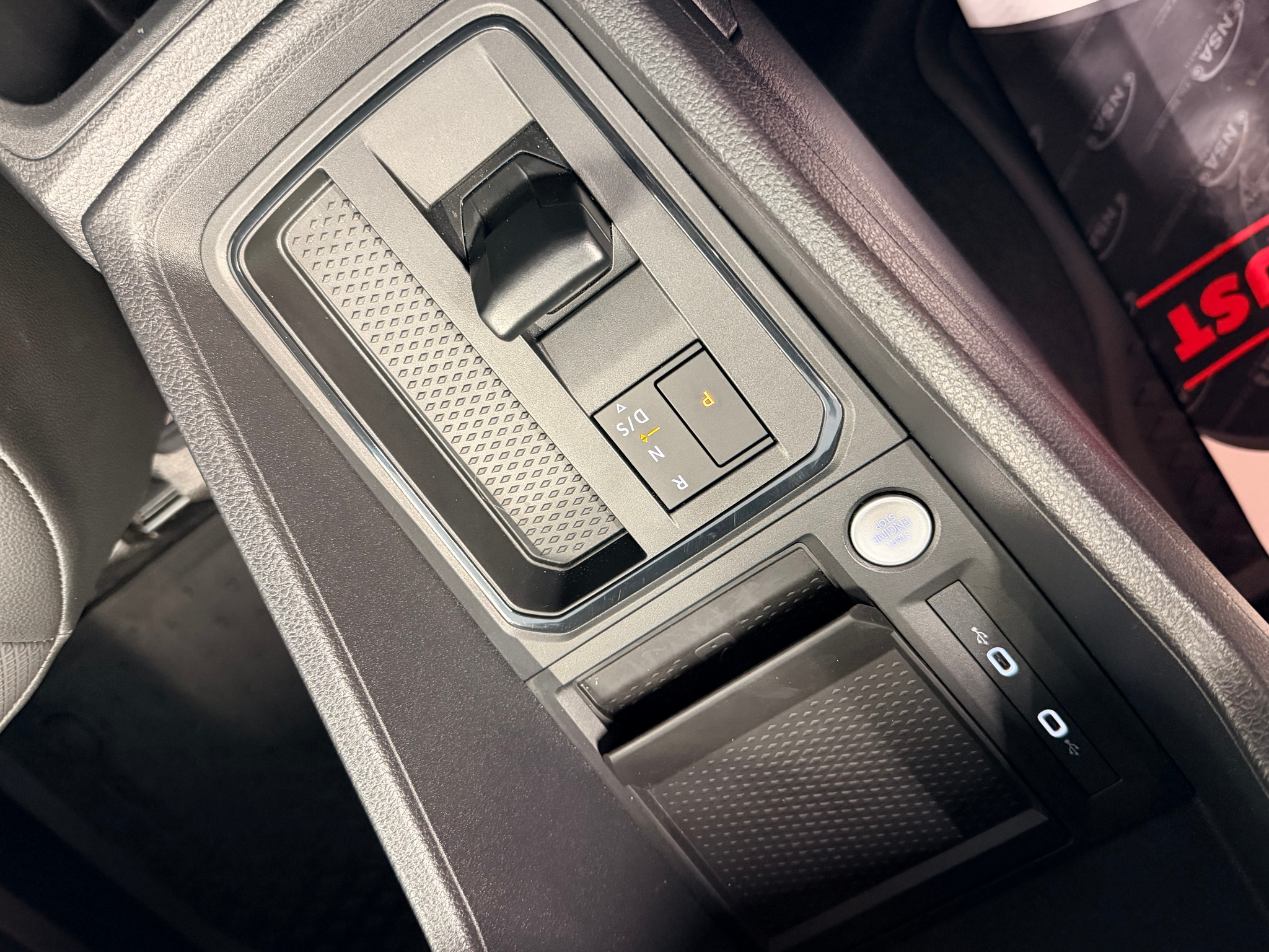 listing desktop thumbnail image 18