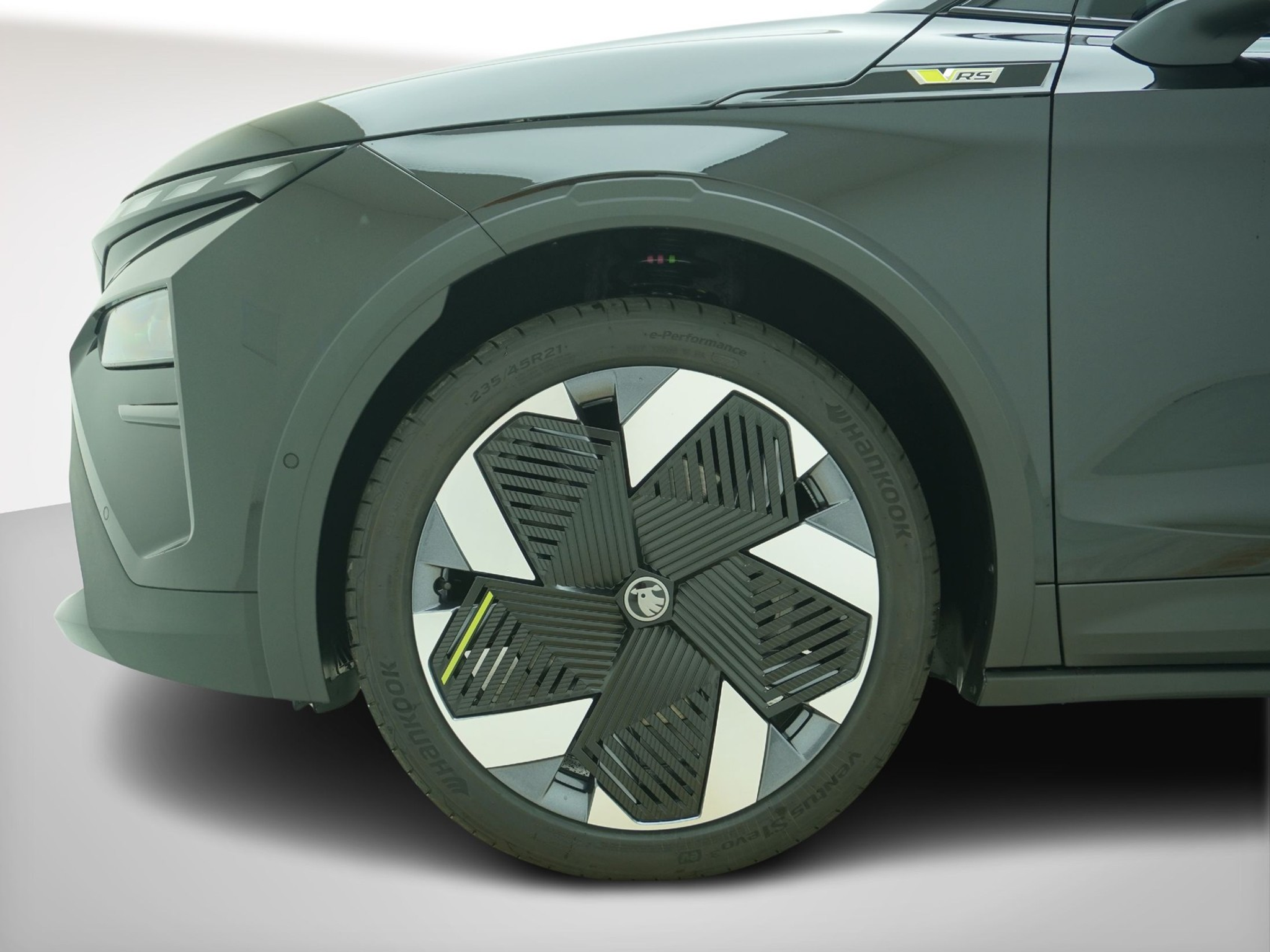 listing desktop thumbnail image 9