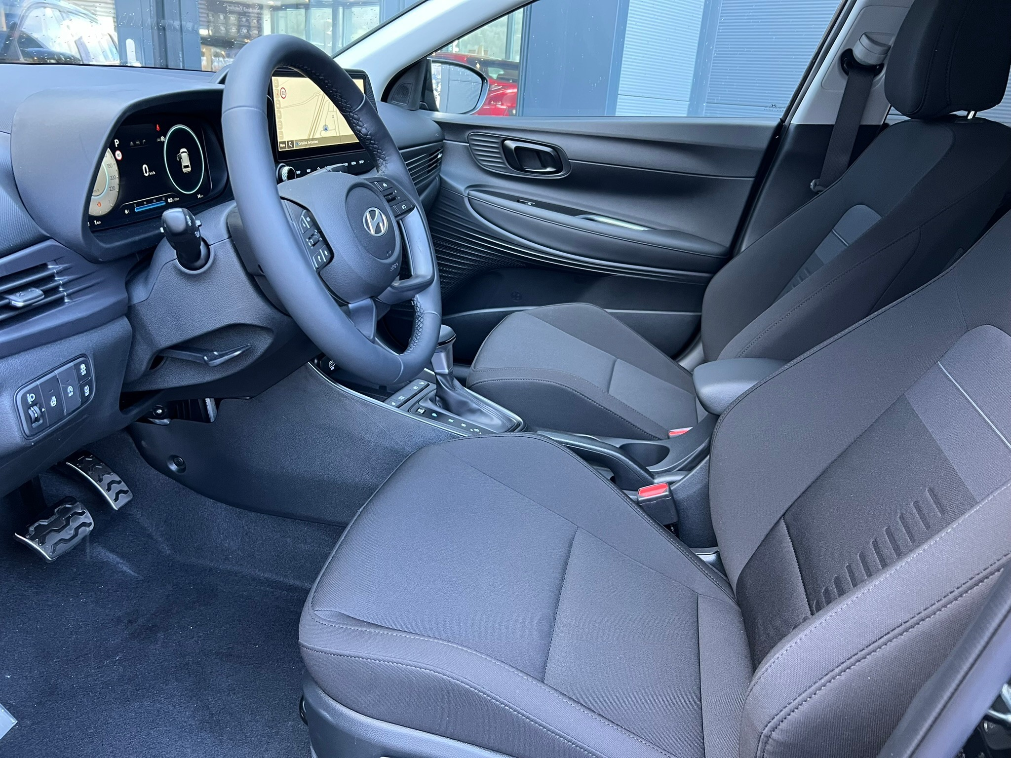 listing desktop thumbnail image 11