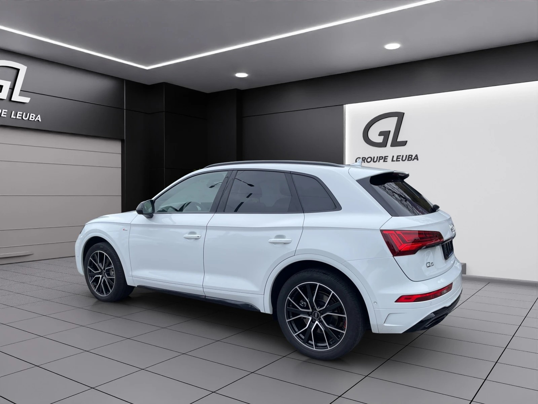 listing desktop thumbnail image 2