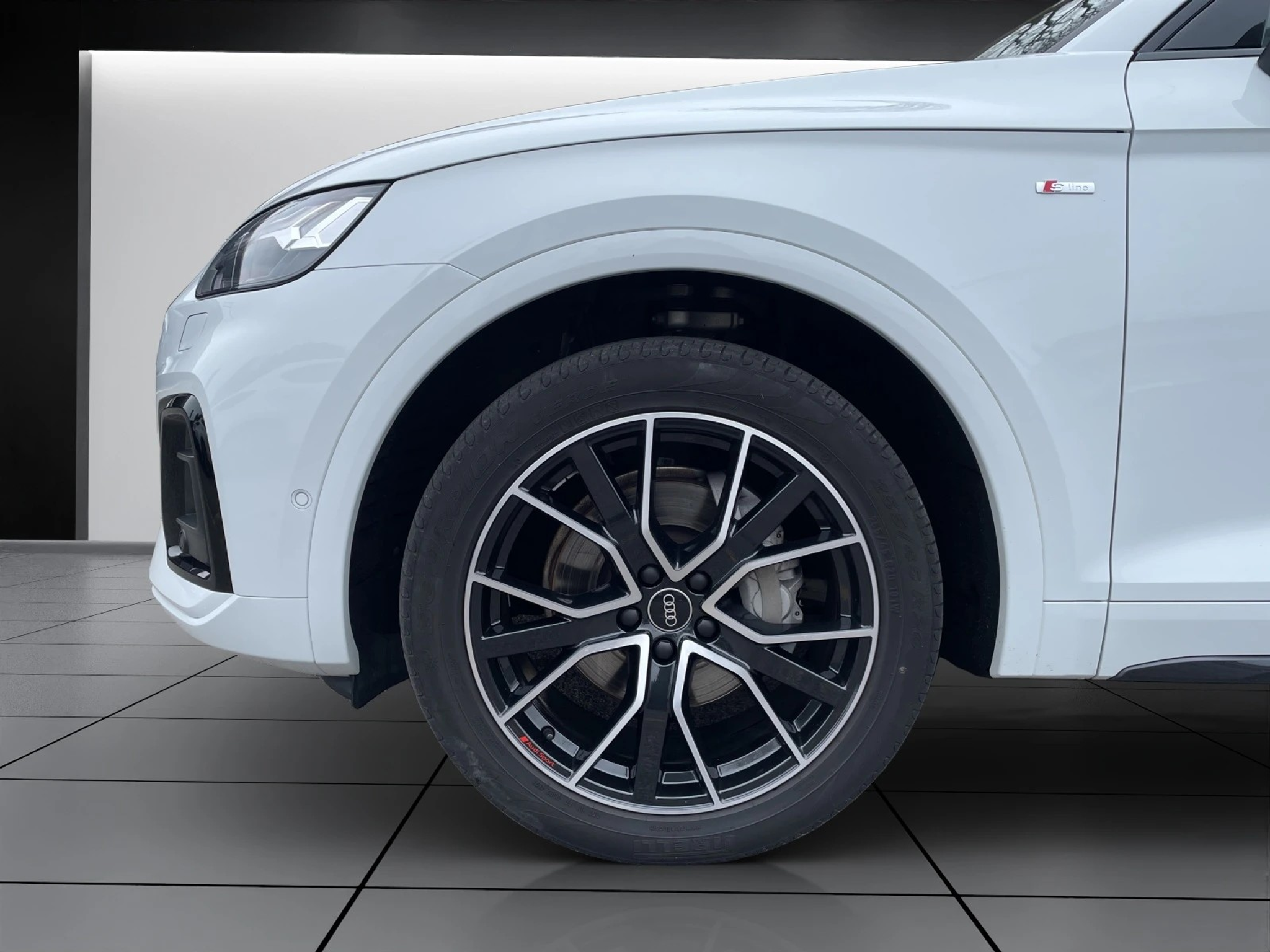 listing desktop thumbnail image 5