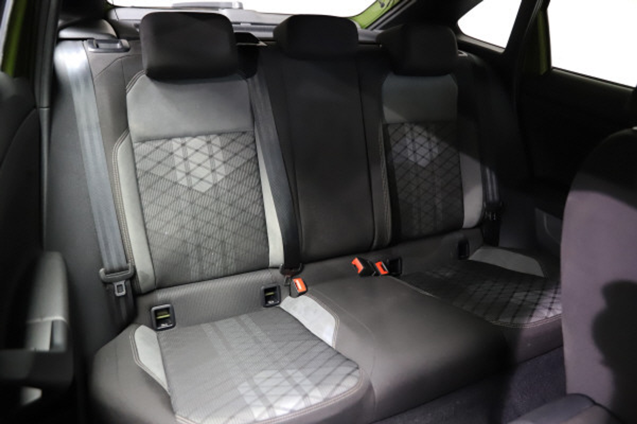 listing desktop thumbnail image 10