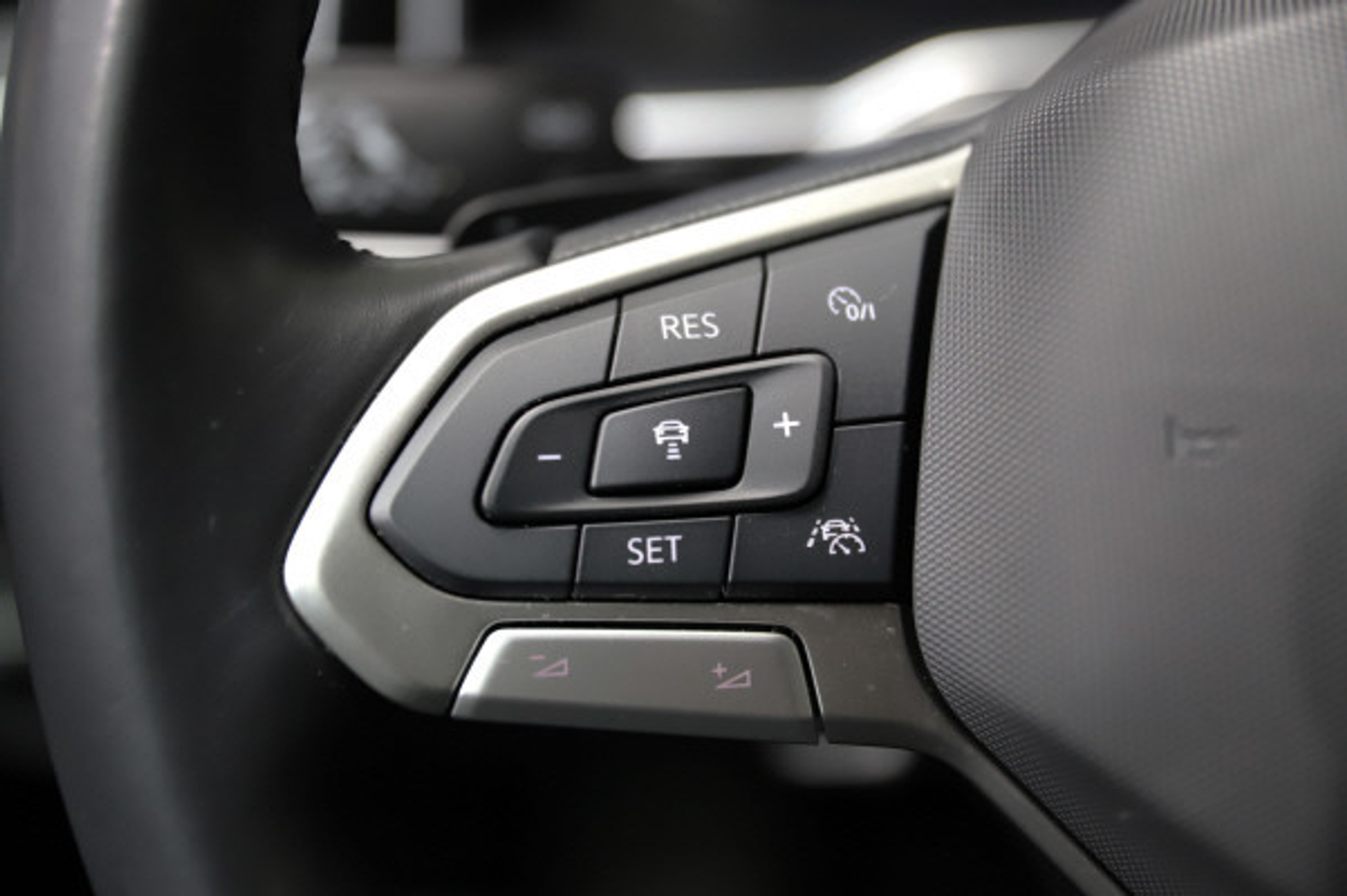 listing desktop thumbnail image 13