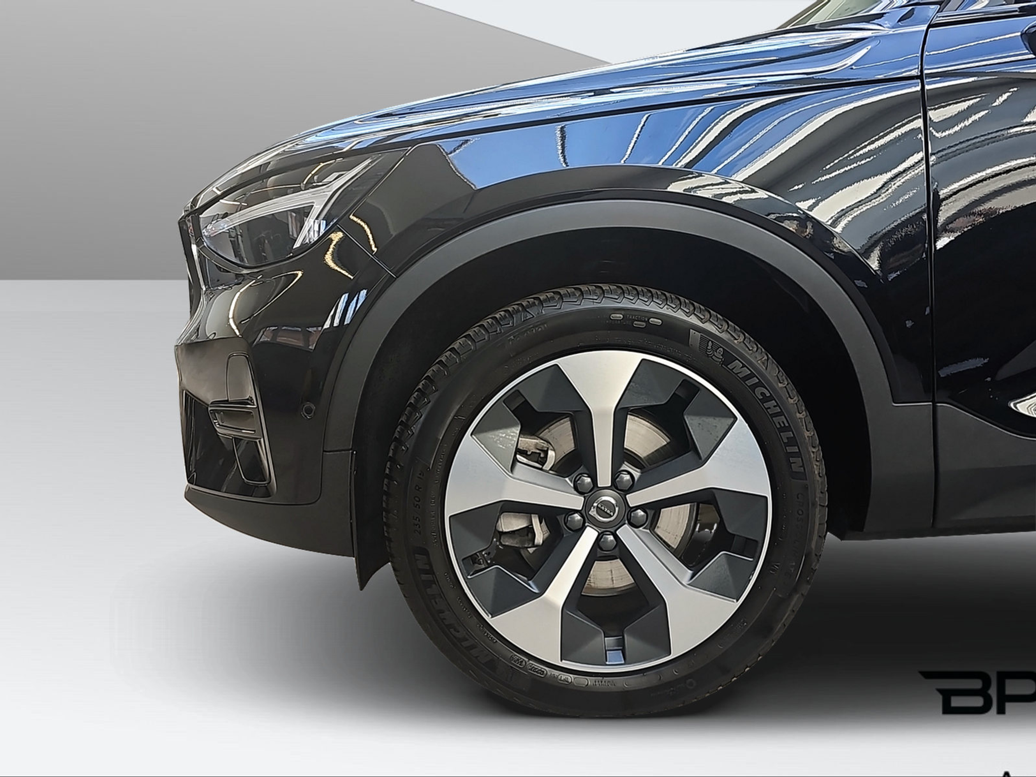 listing desktop thumbnail image 10