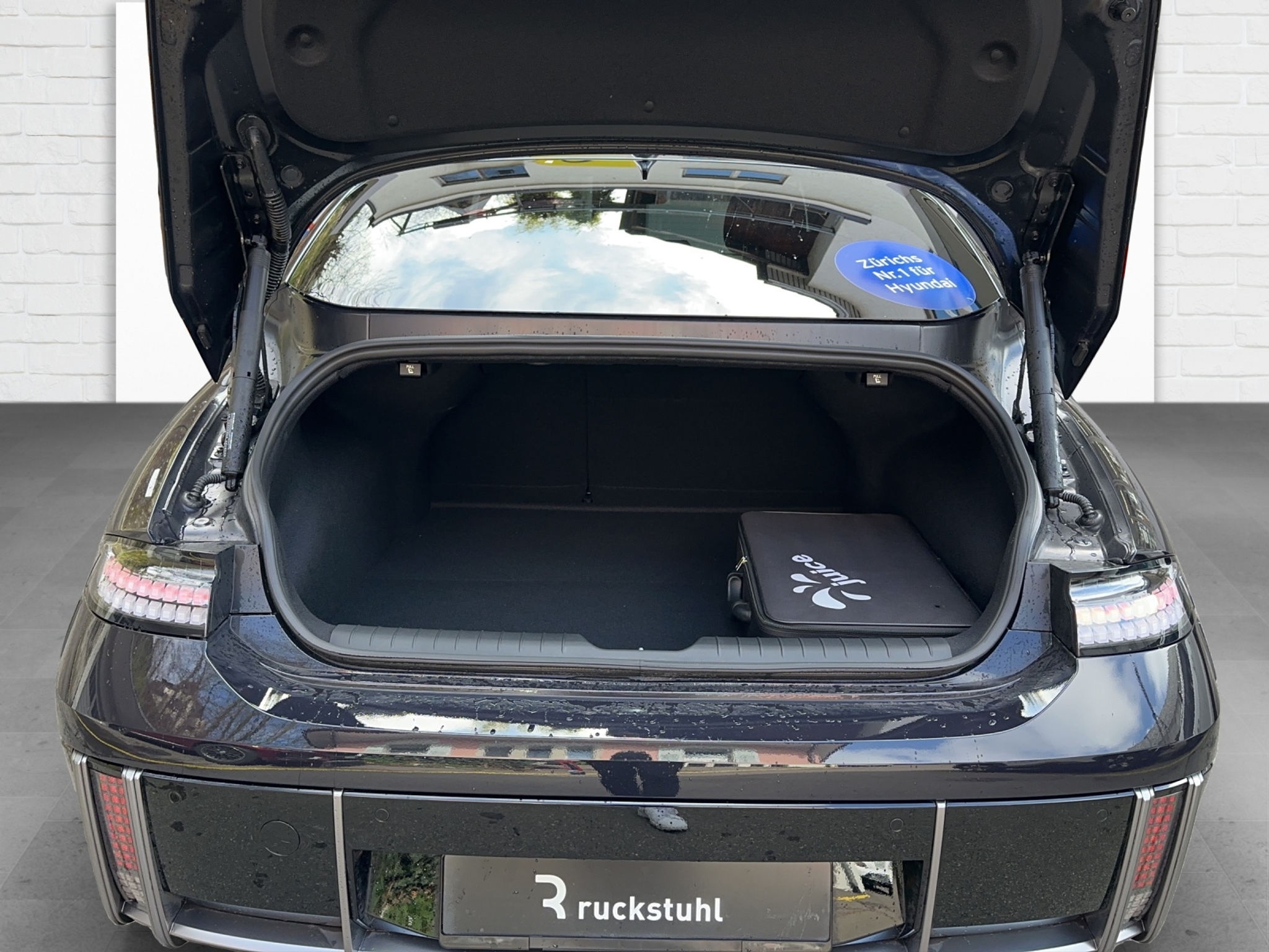 listing desktop thumbnail image 12