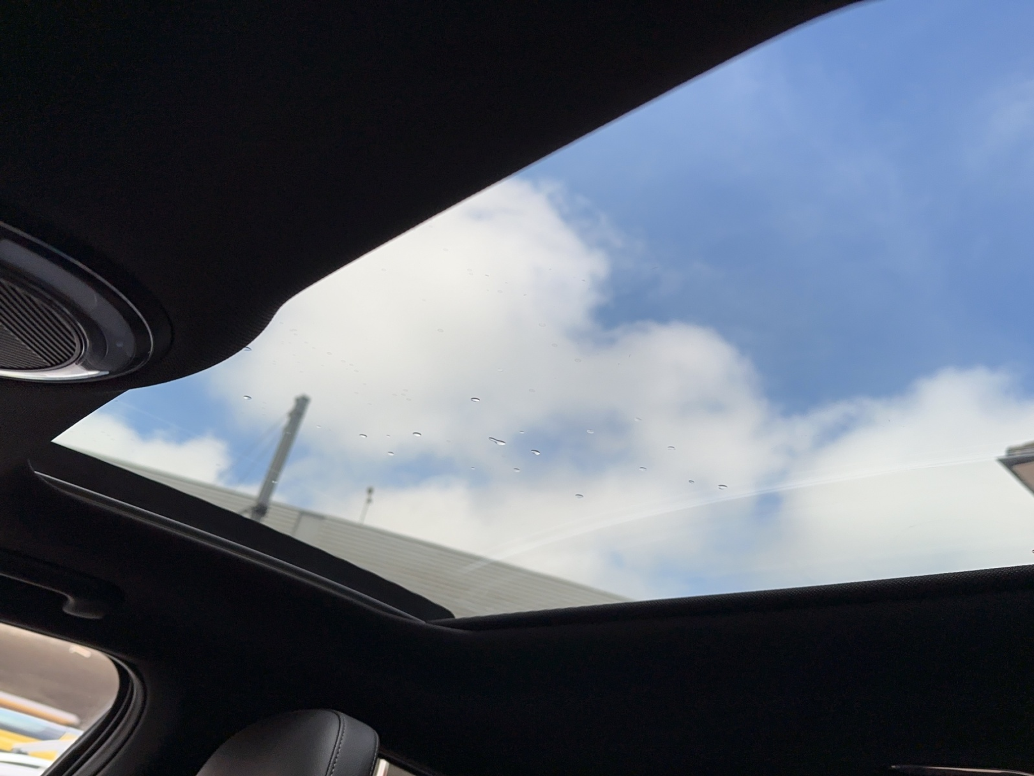 listing desktop thumbnail image 11