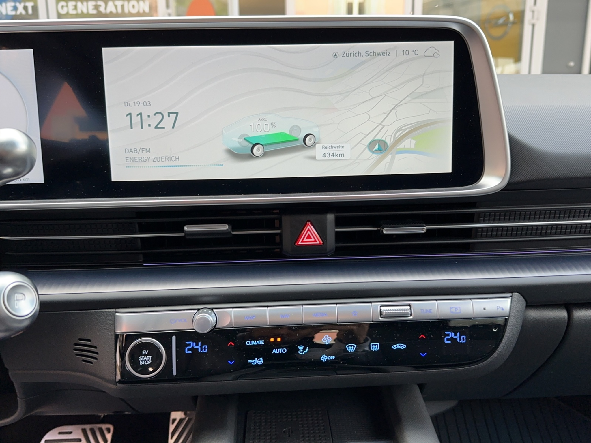 listing desktop thumbnail image 8