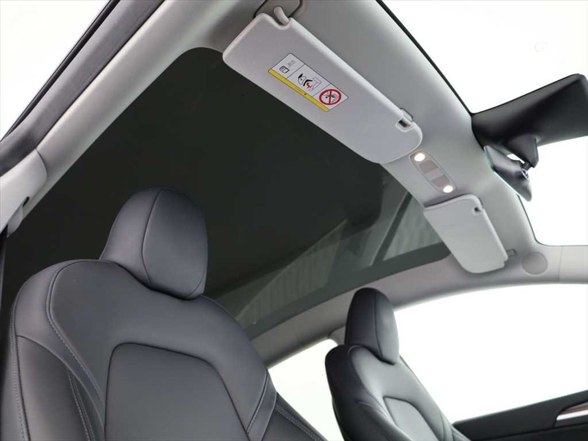 listing desktop thumbnail image 11