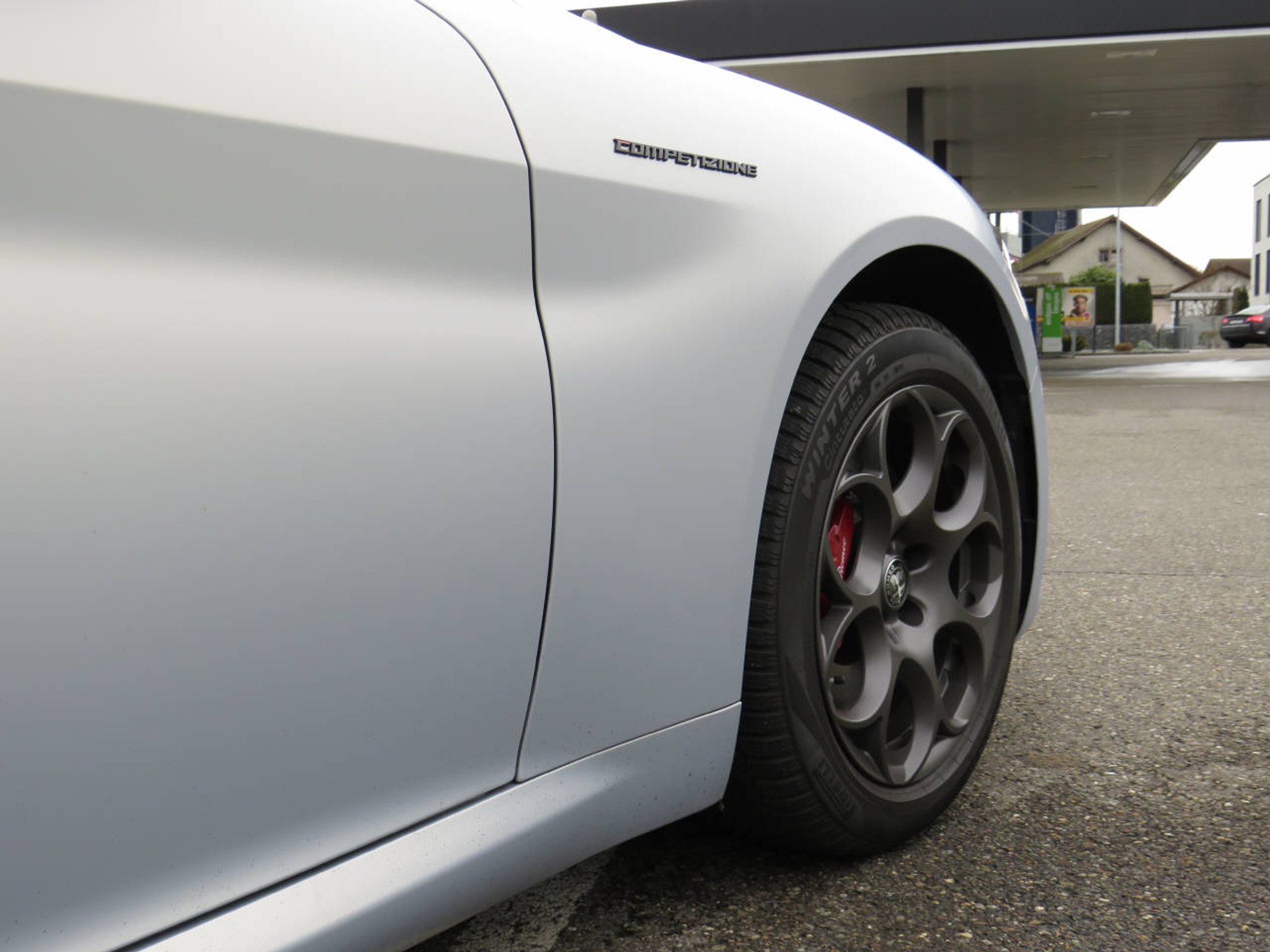 listing desktop thumbnail image 15