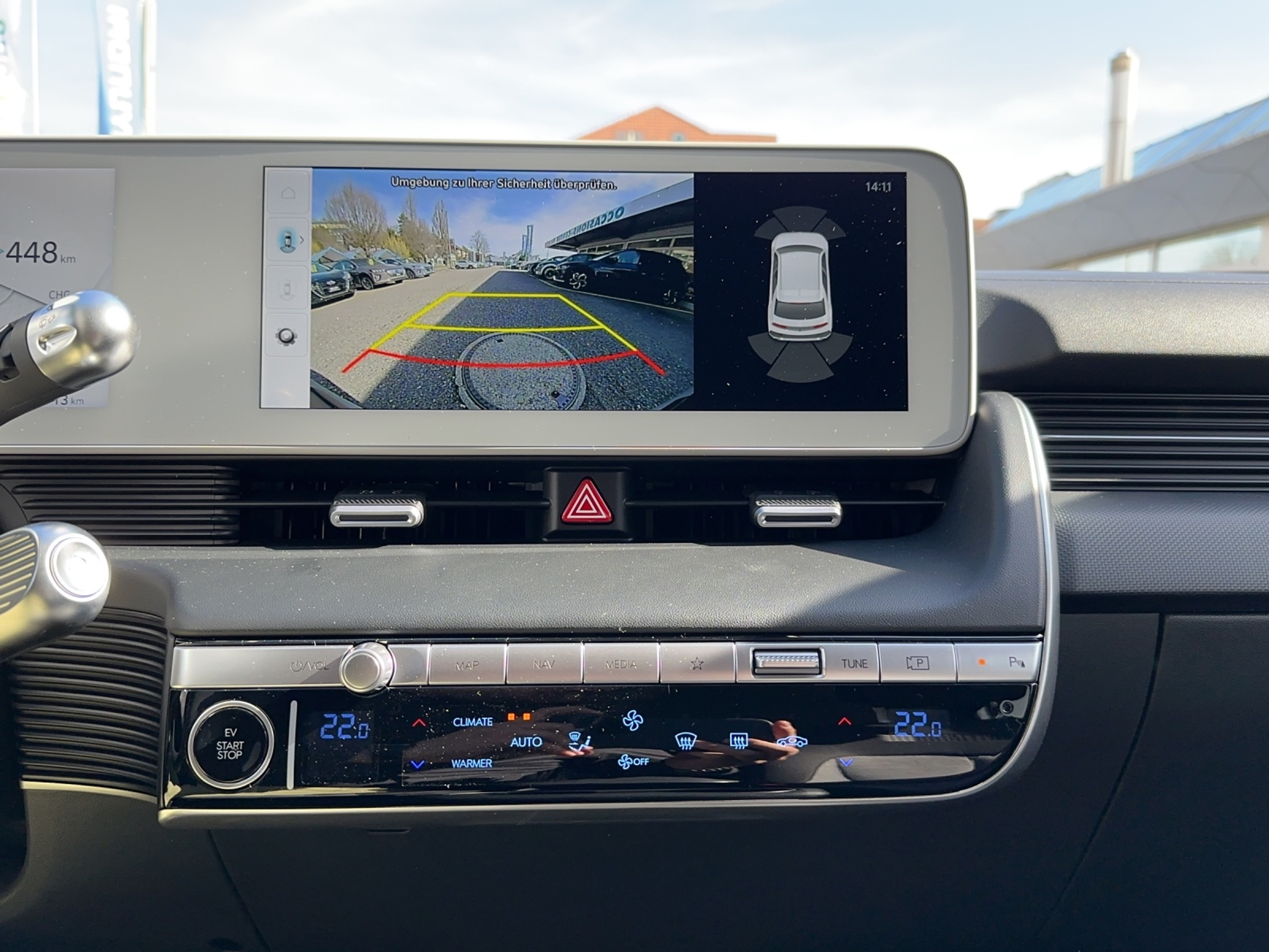 listing desktop thumbnail image 10