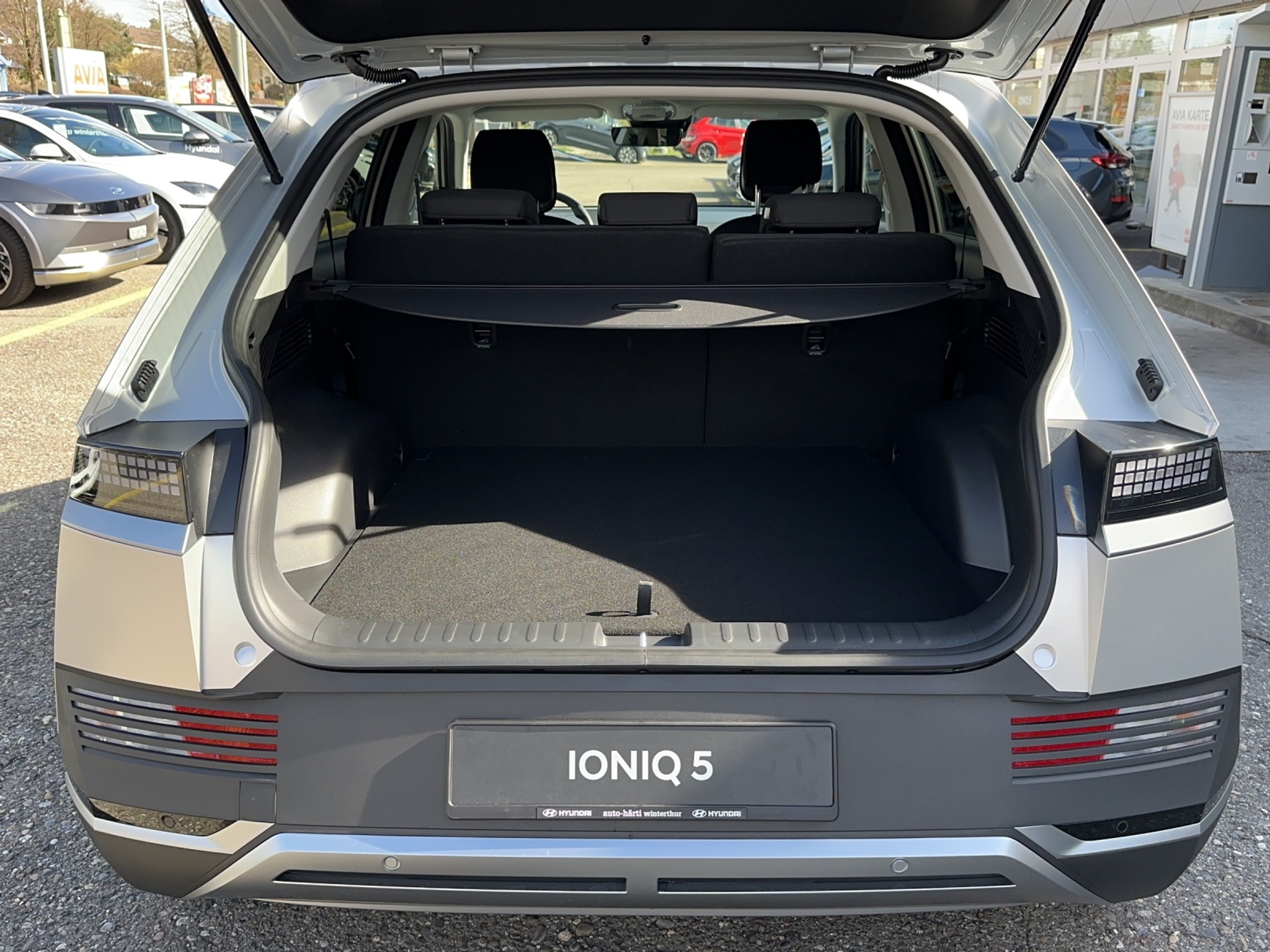 listing desktop thumbnail image 4