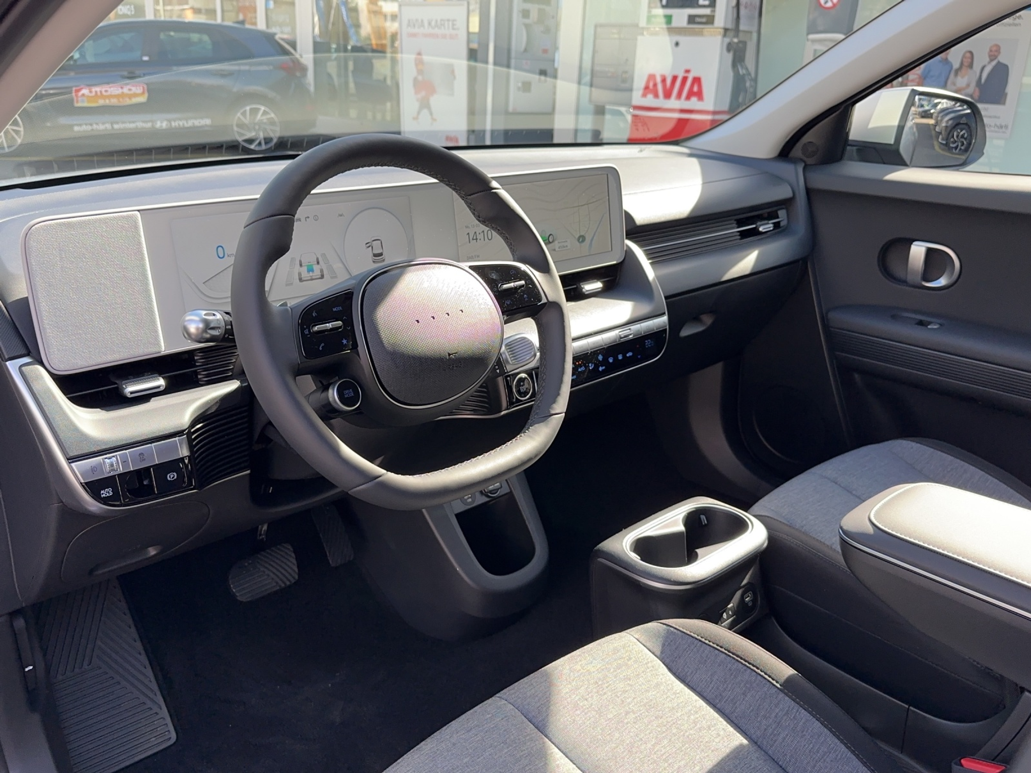 listing desktop thumbnail image 7