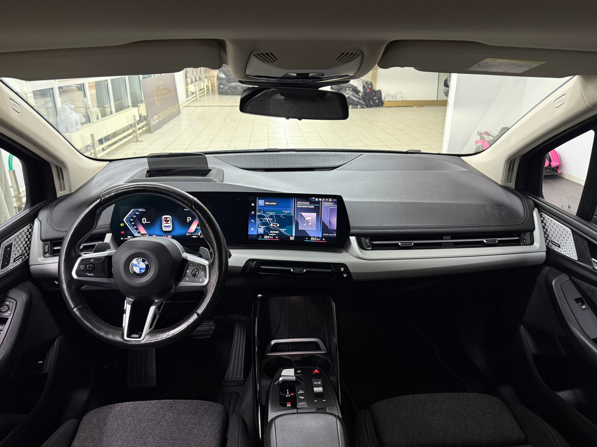 listing desktop thumbnail image 7