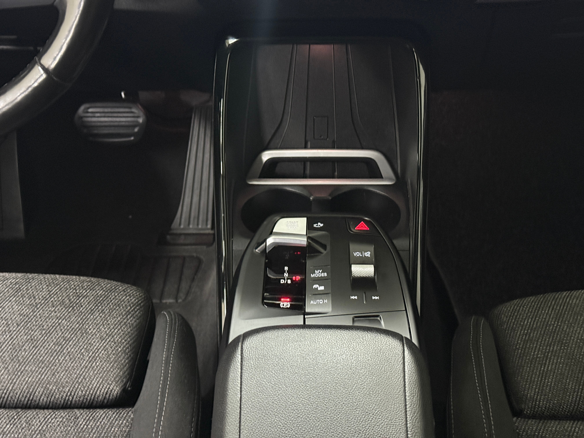 listing desktop thumbnail image 10