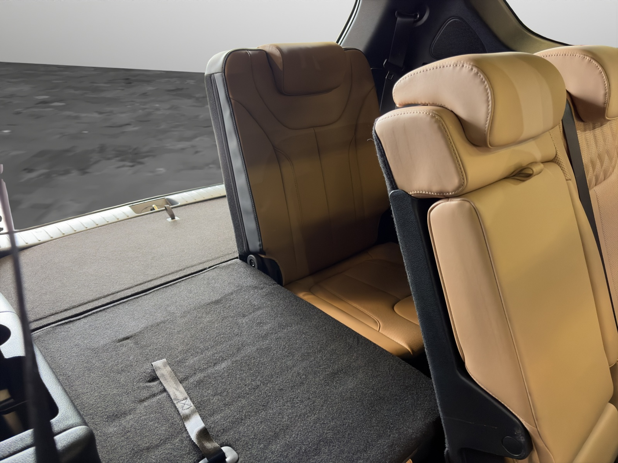 listing desktop thumbnail image 13