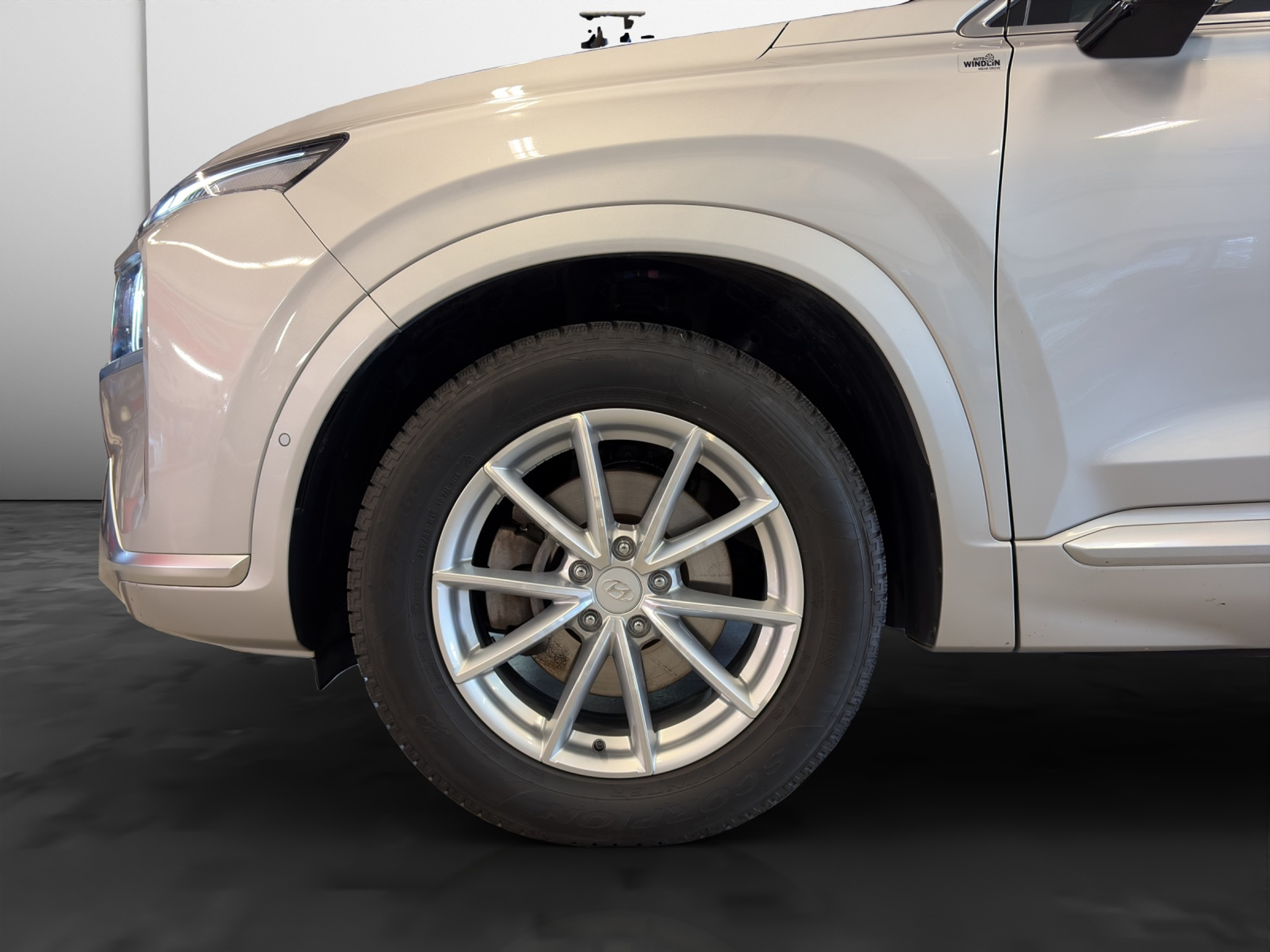 listing desktop thumbnail image 15