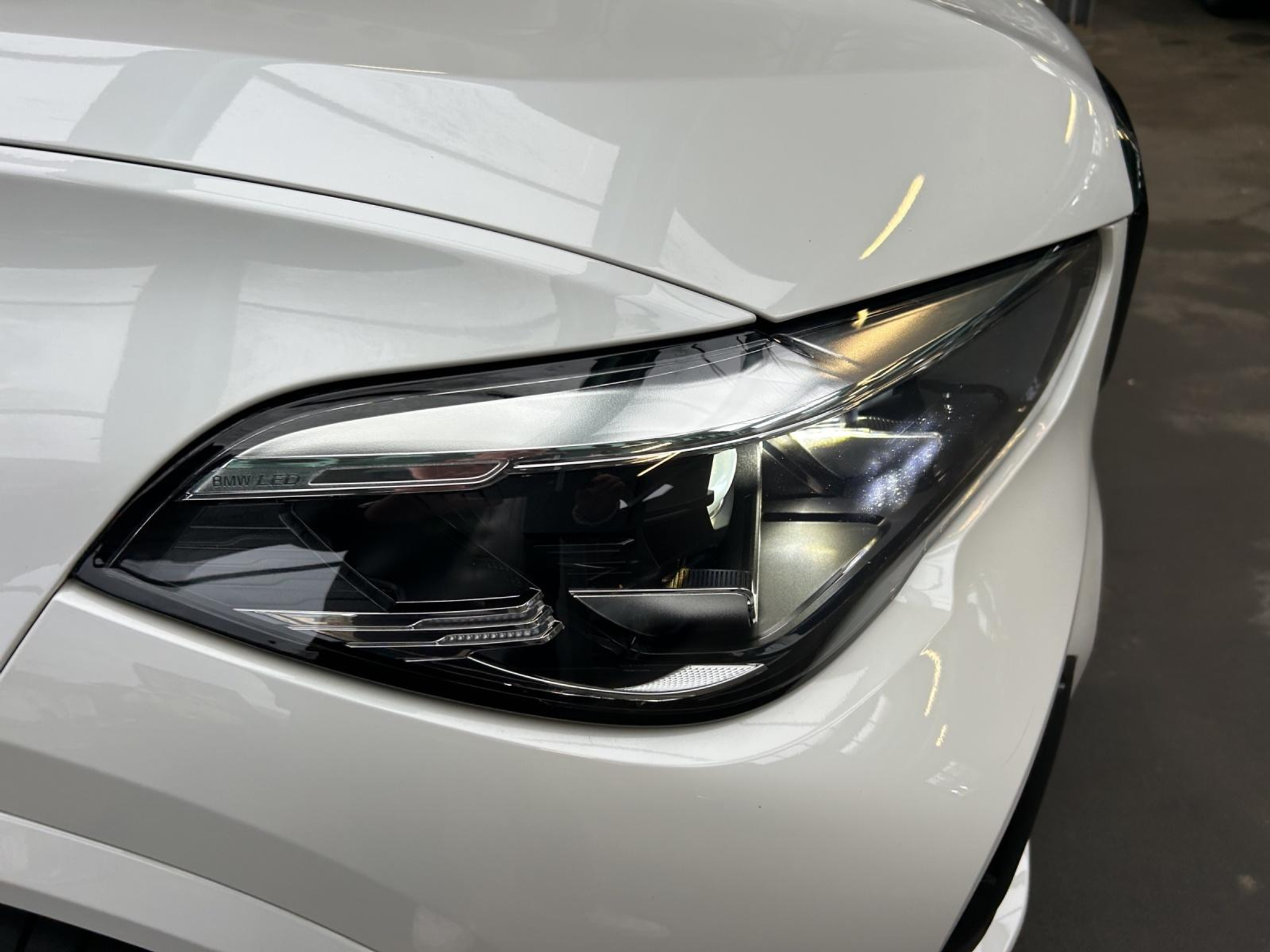 listing desktop thumbnail image 27