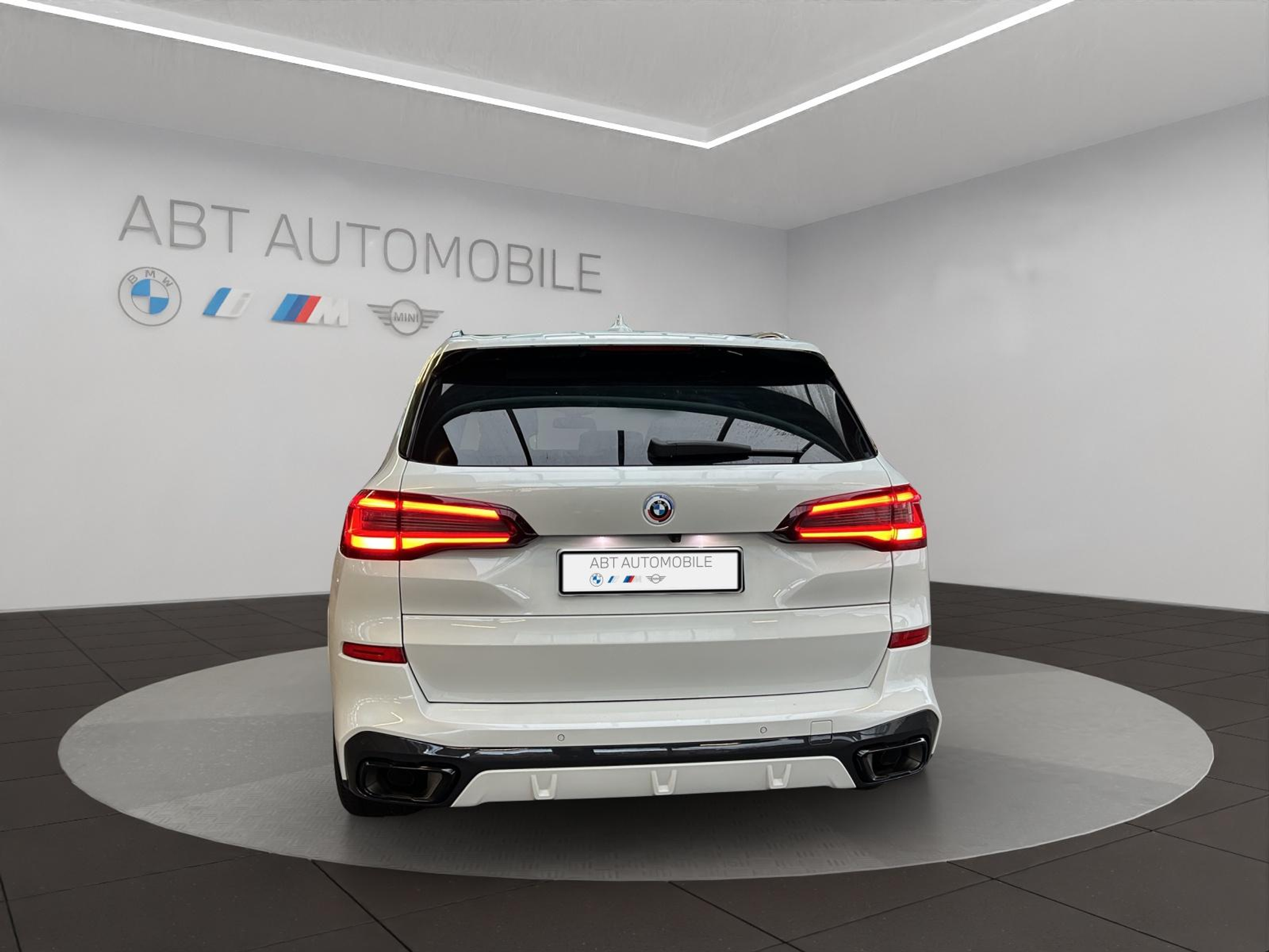 listing desktop thumbnail image 4