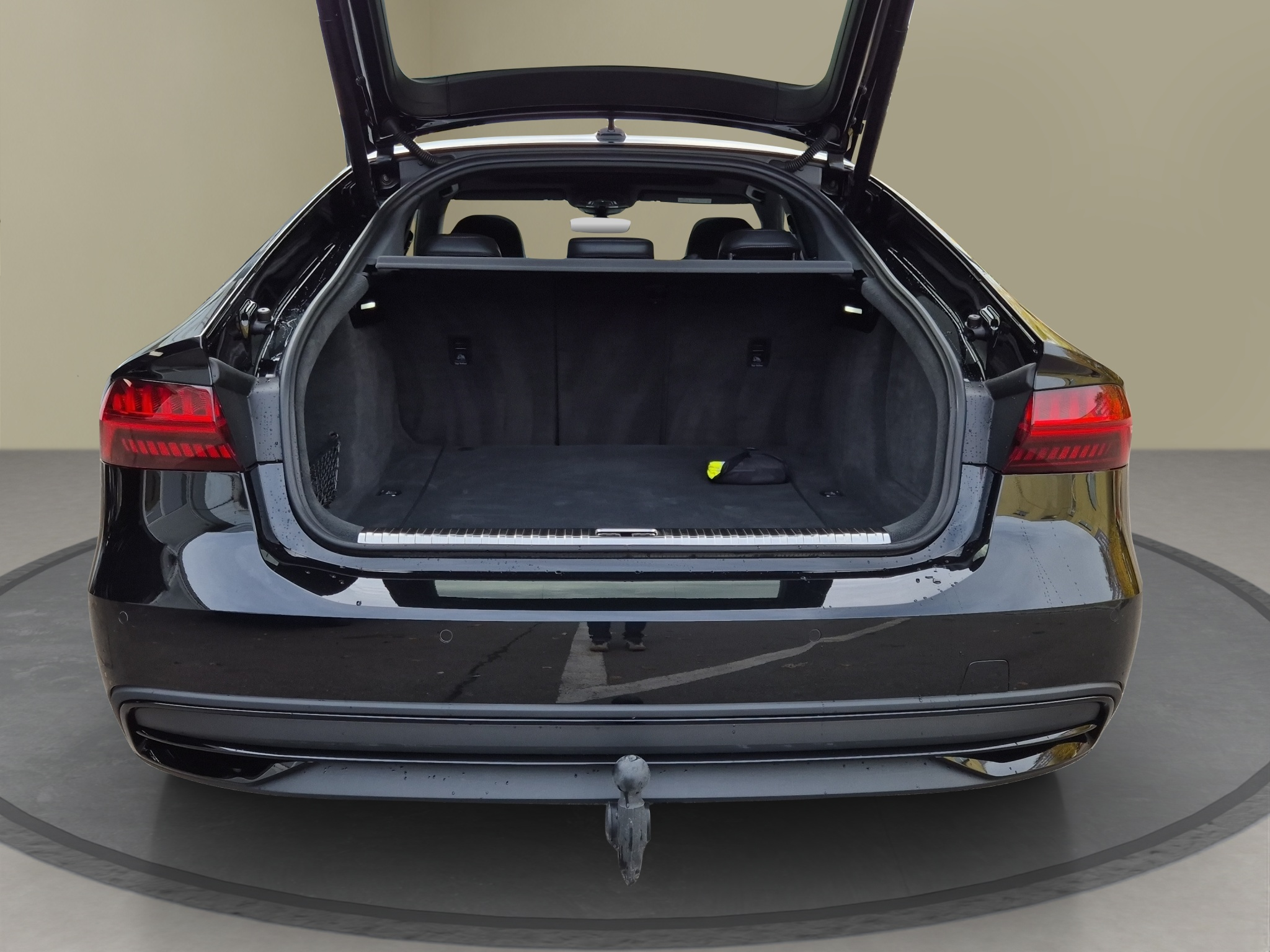 listing desktop thumbnail image 23