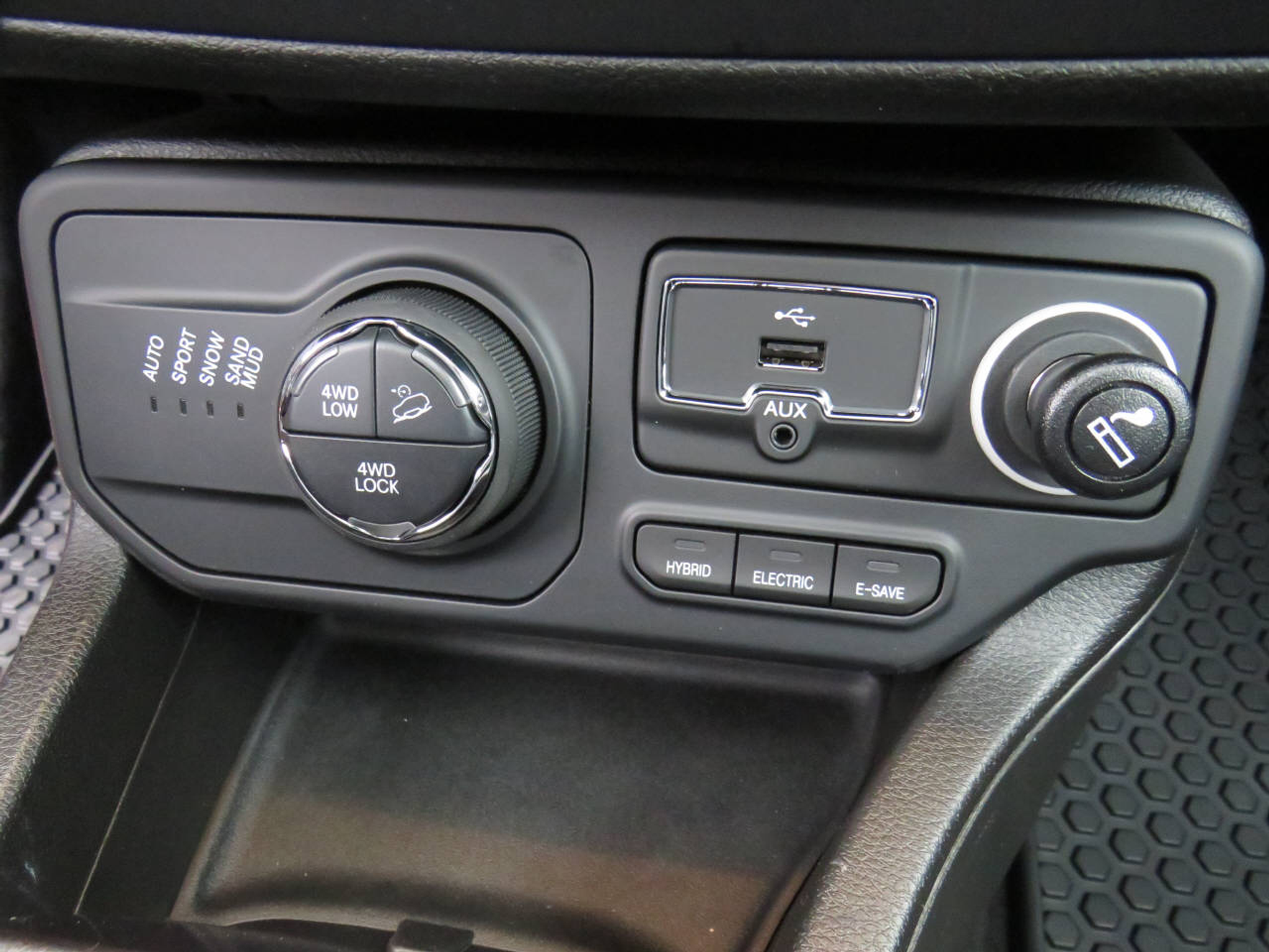 listing desktop thumbnail image 11