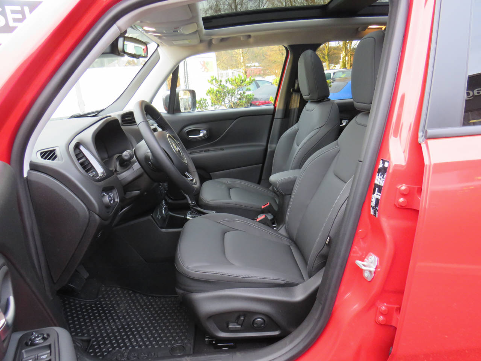 listing desktop thumbnail image 7