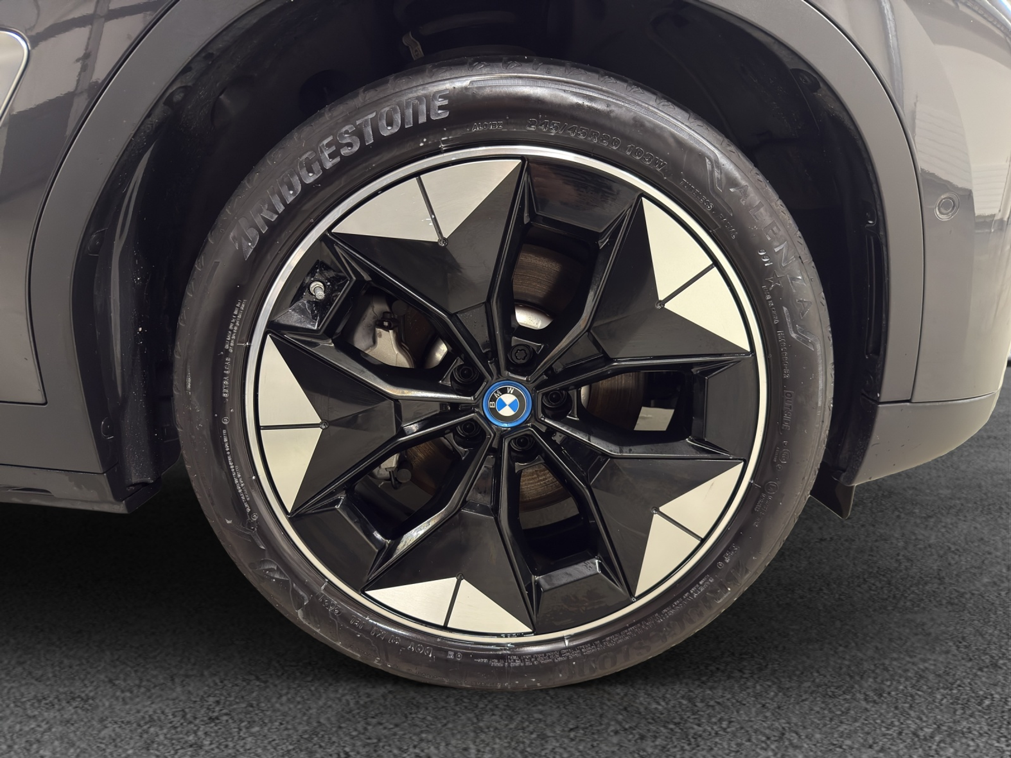 listing desktop thumbnail image 11