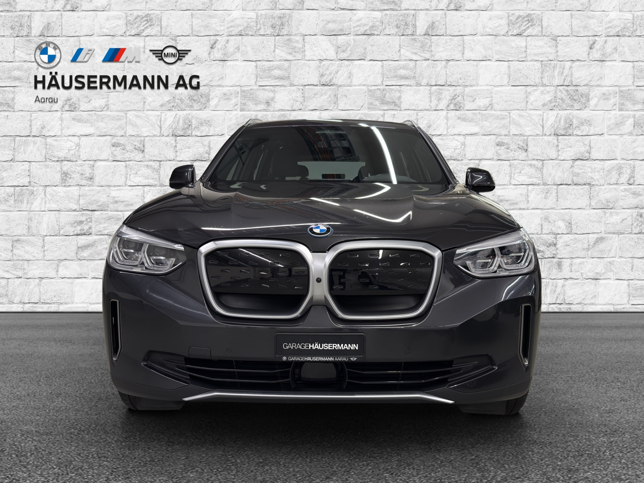 listing desktop thumbnail image 1