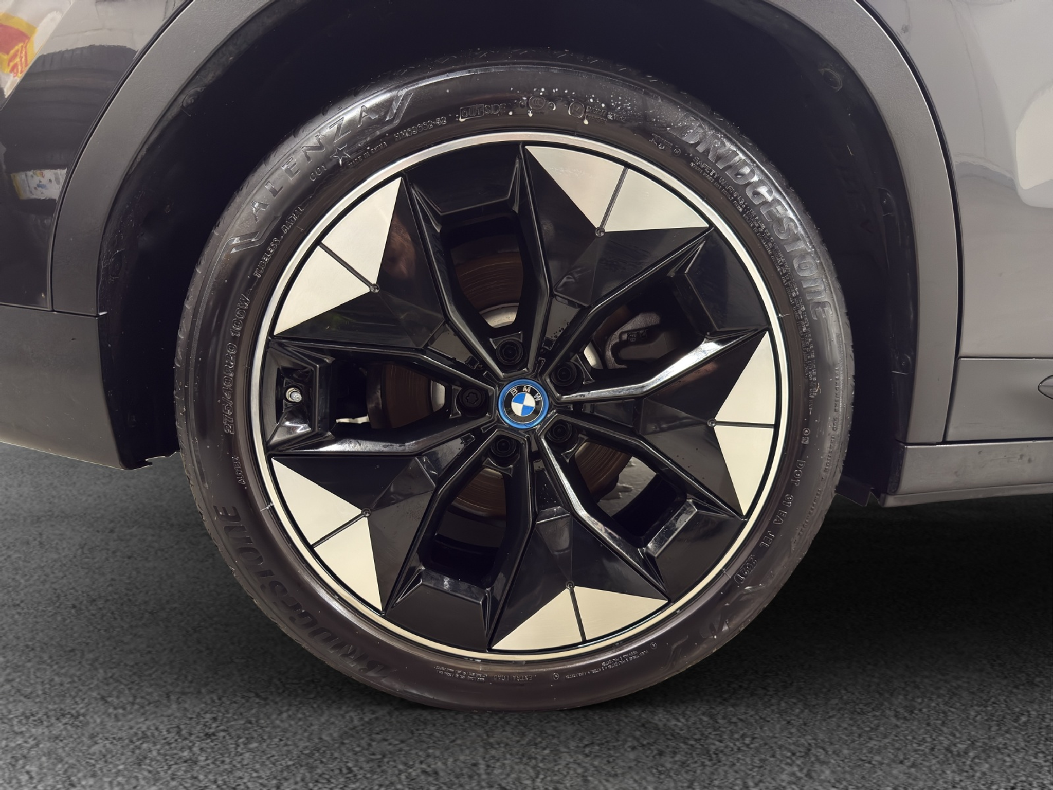 listing desktop thumbnail image 10