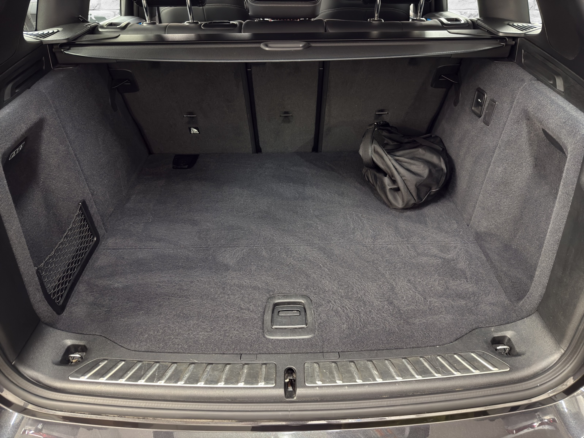 listing desktop thumbnail image 16