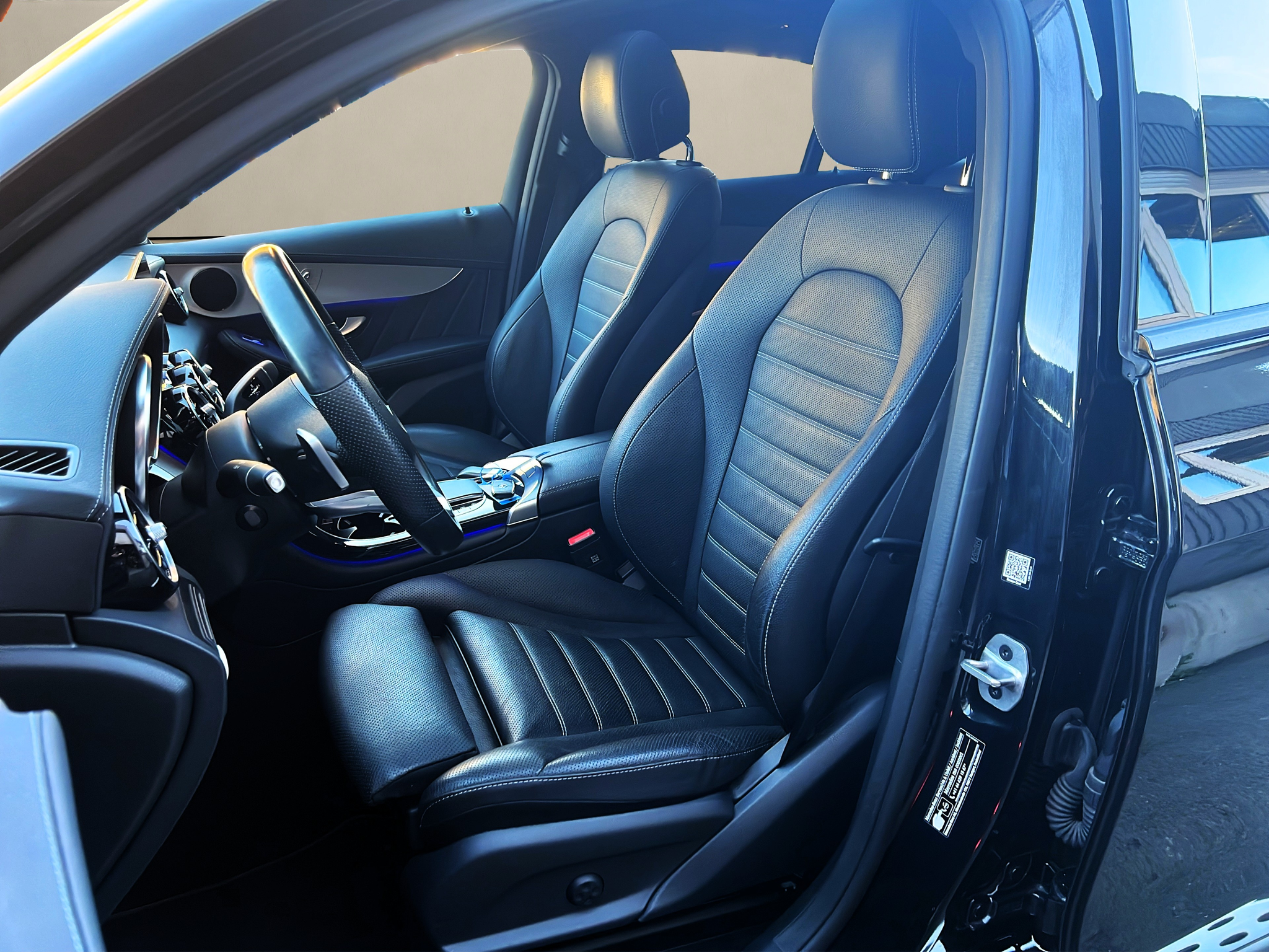 listing desktop thumbnail image 8