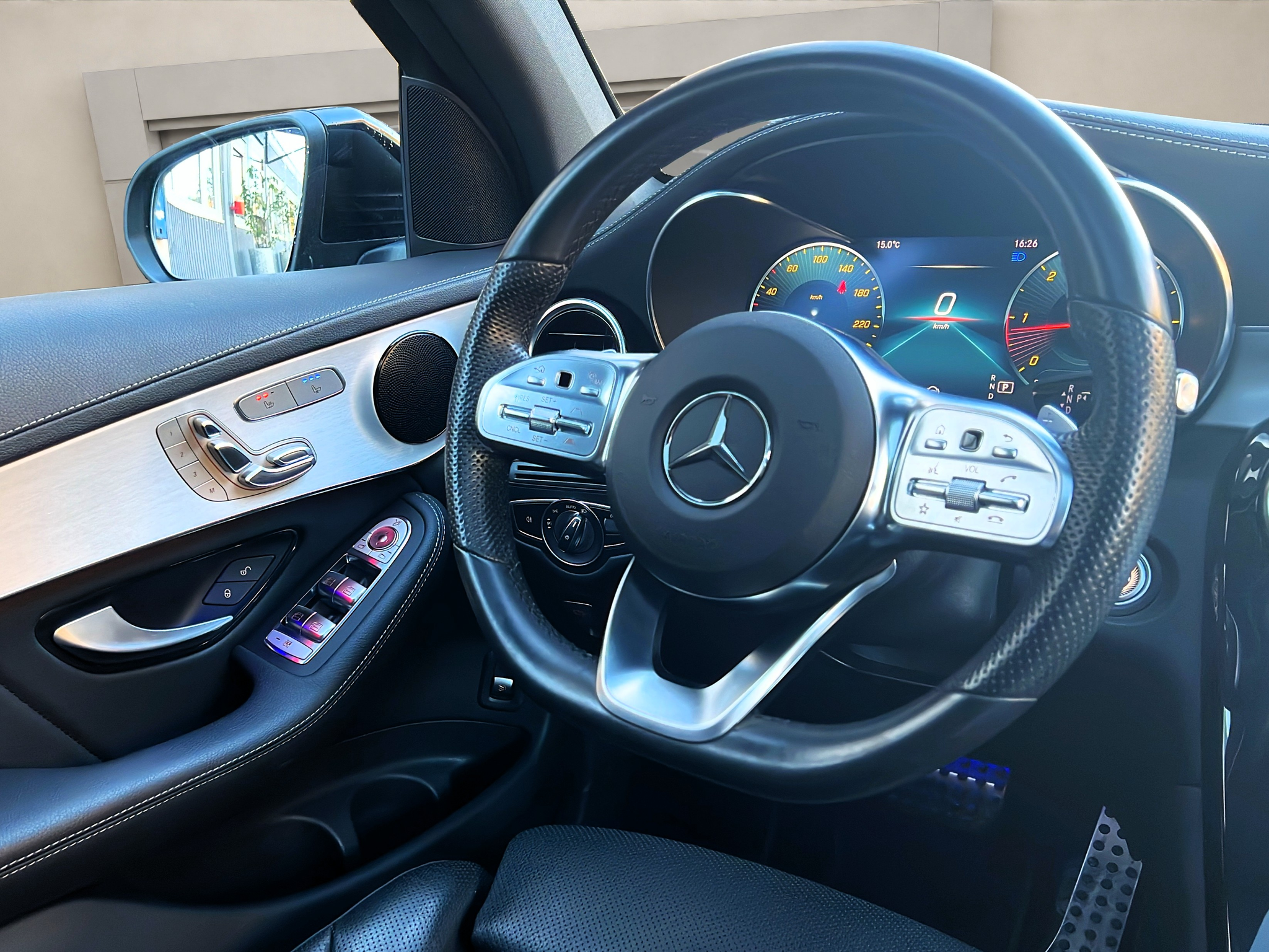 listing desktop thumbnail image 13