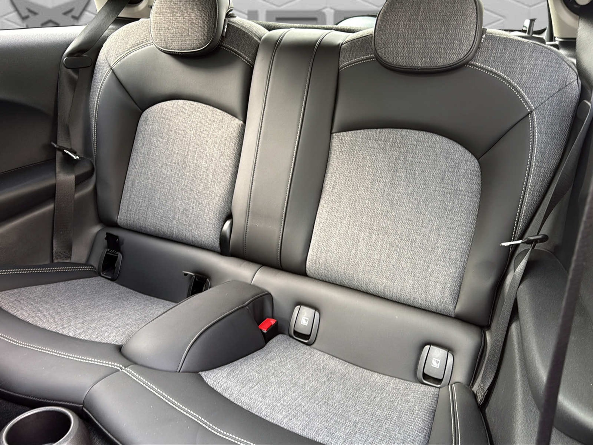 listing desktop thumbnail image 15