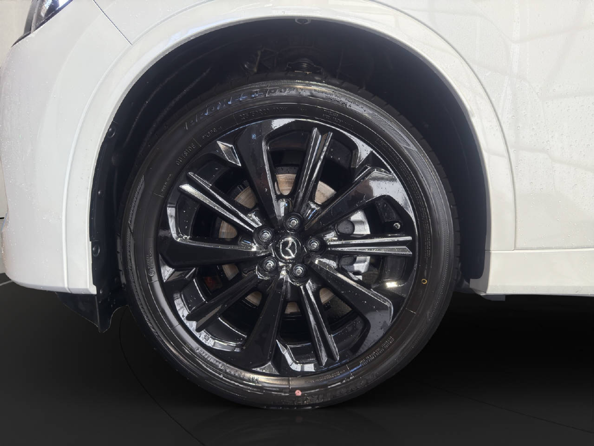 listing desktop thumbnail image 3