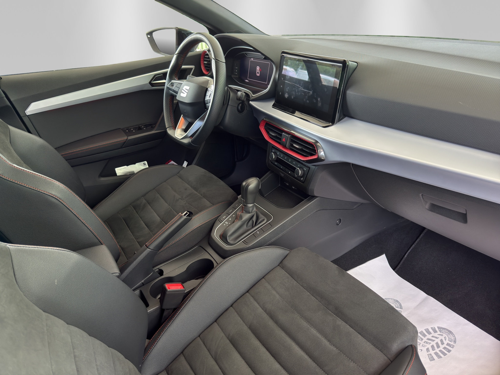 listing desktop thumbnail image 12