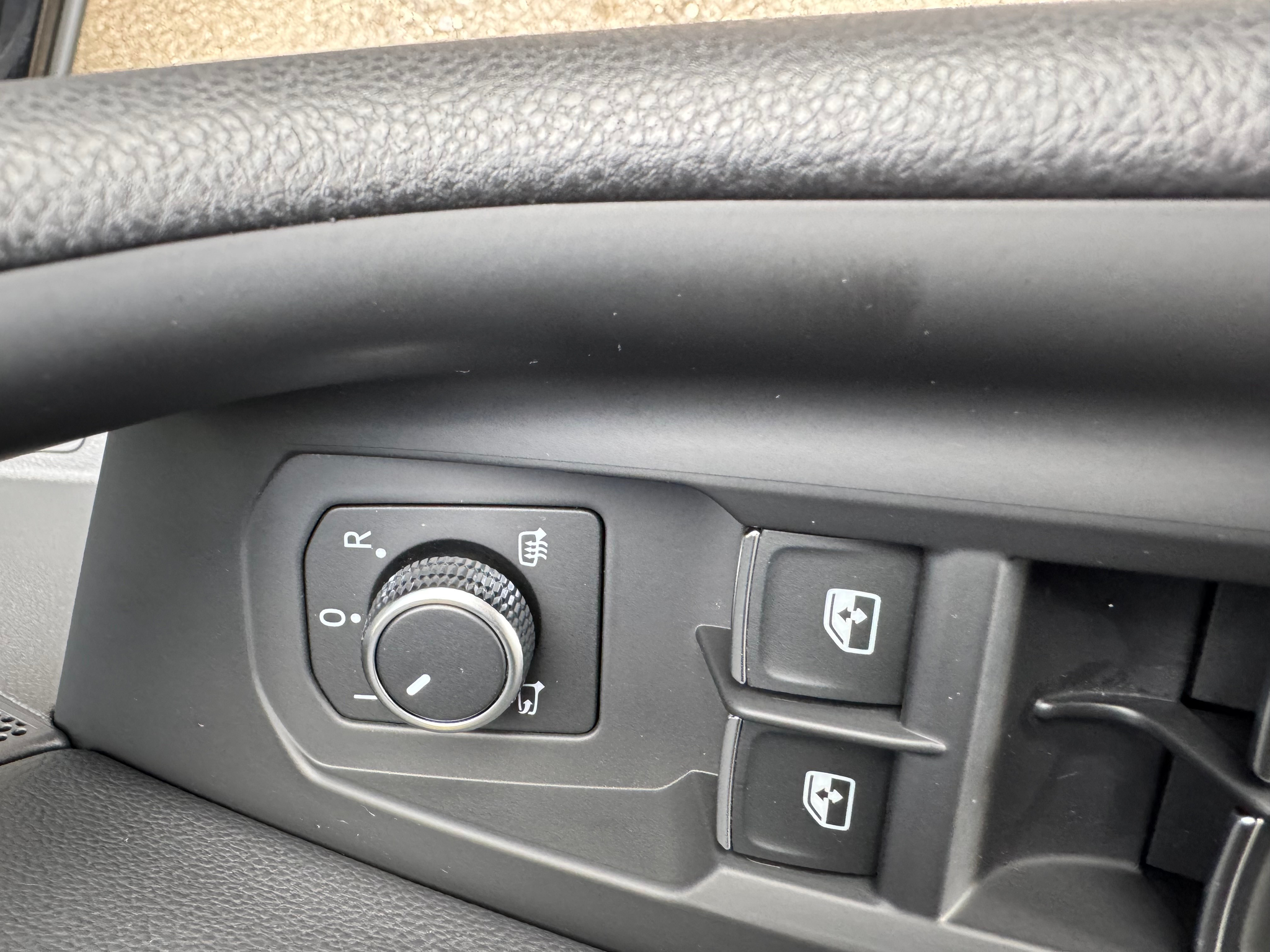 listing desktop thumbnail image 14