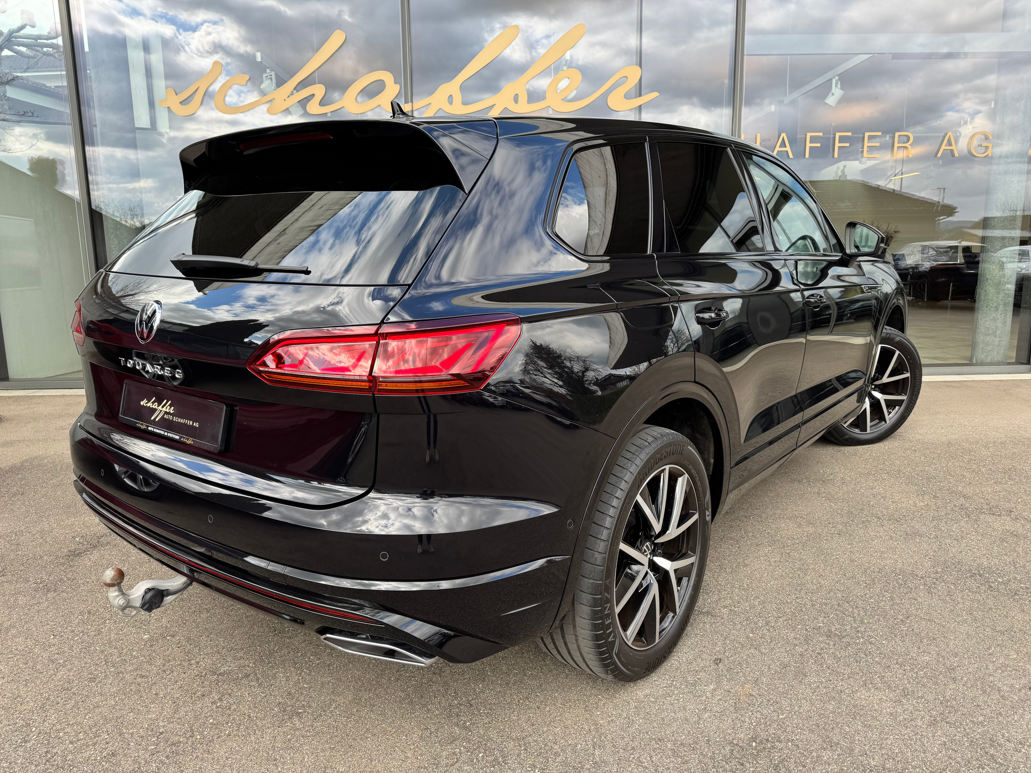 listing desktop thumbnail image 21