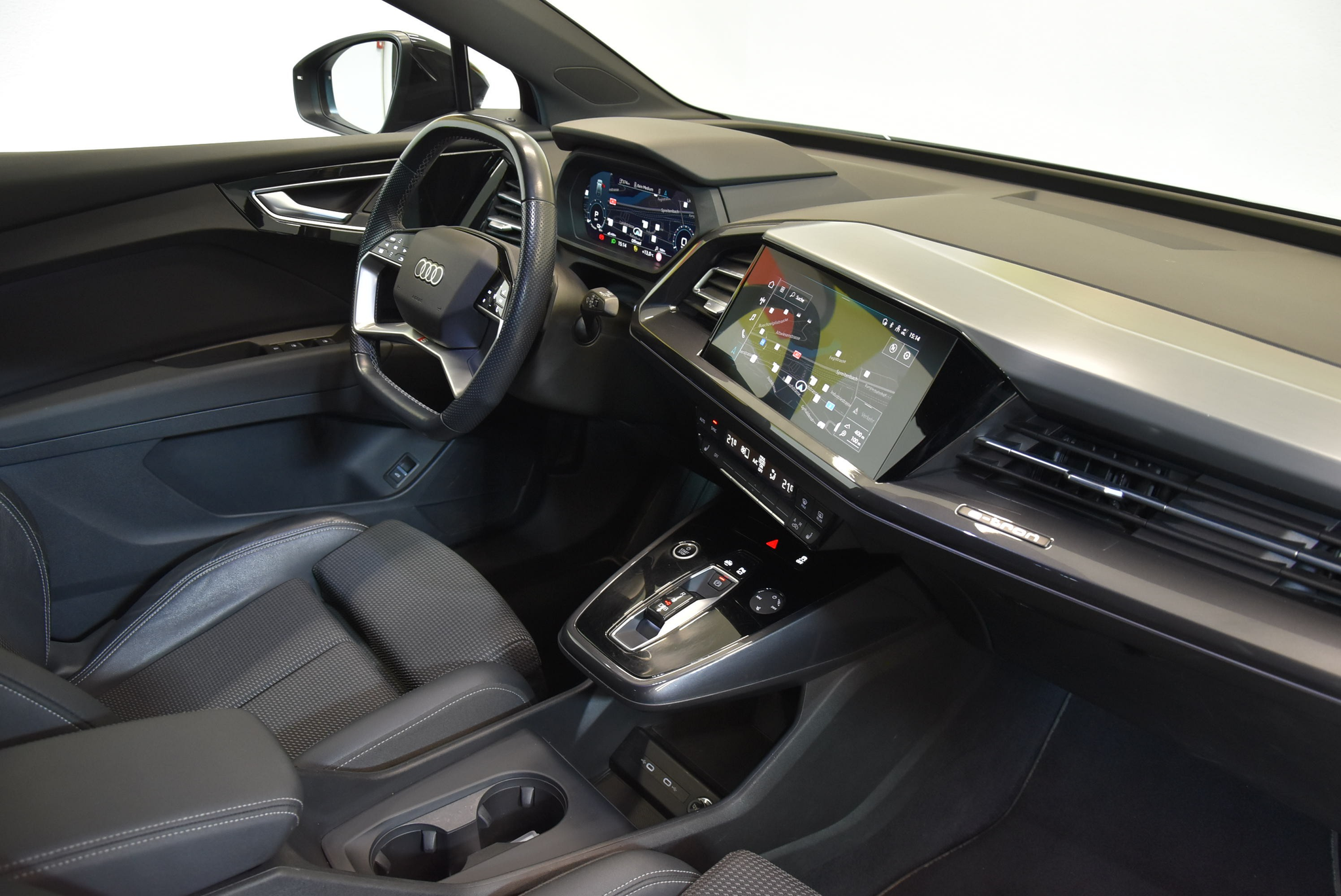 listing desktop thumbnail image 4