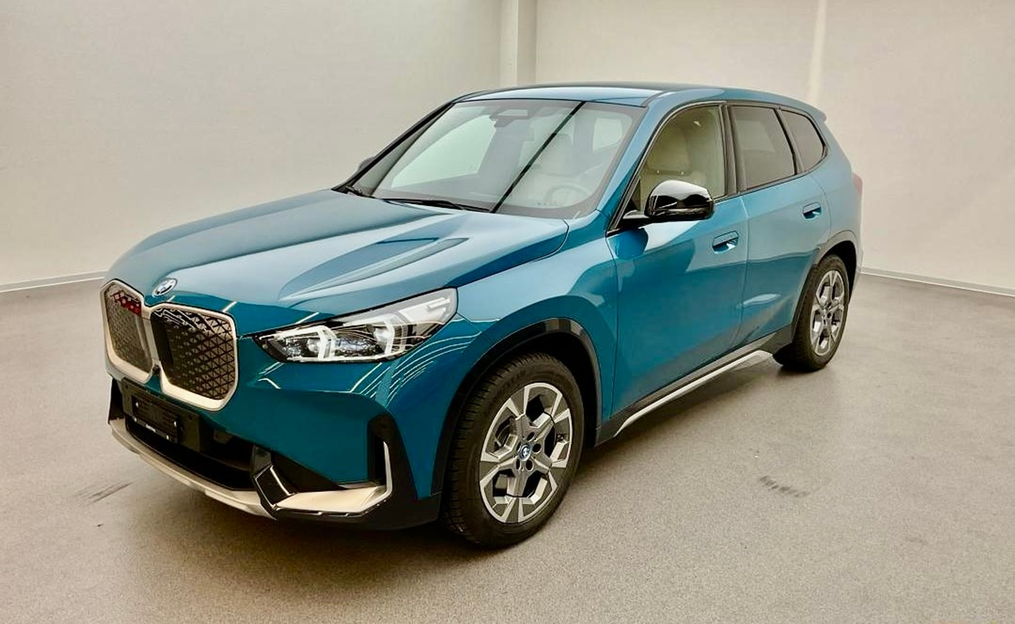 listing desktop thumbnail image 0