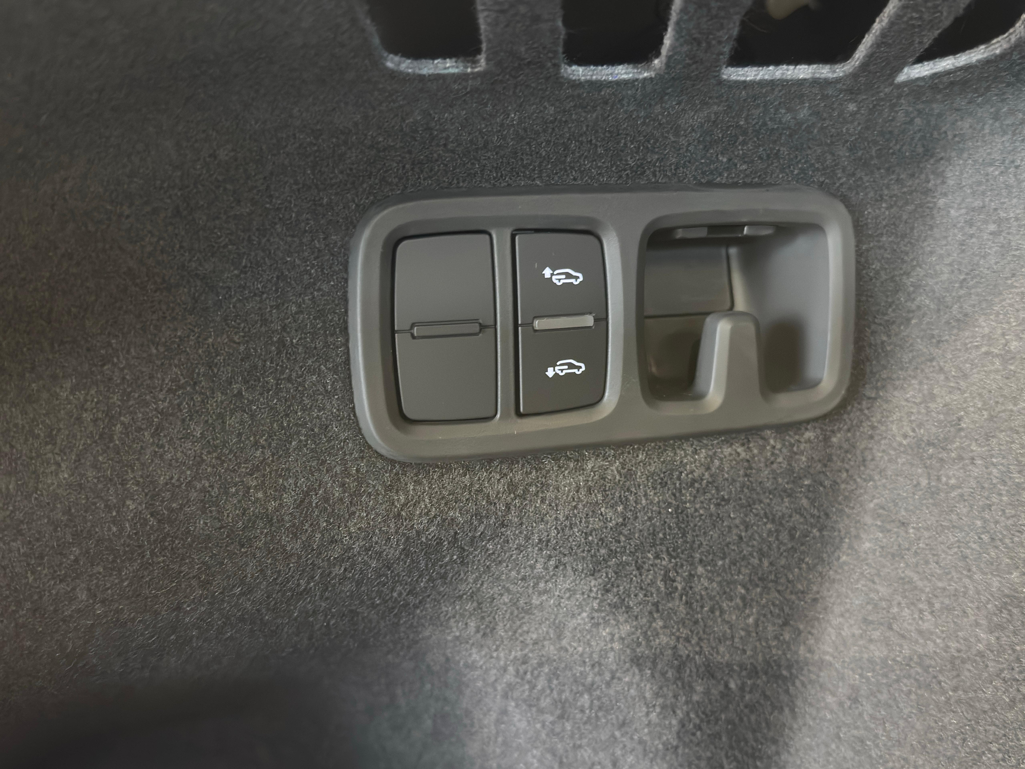 listing desktop thumbnail image 20