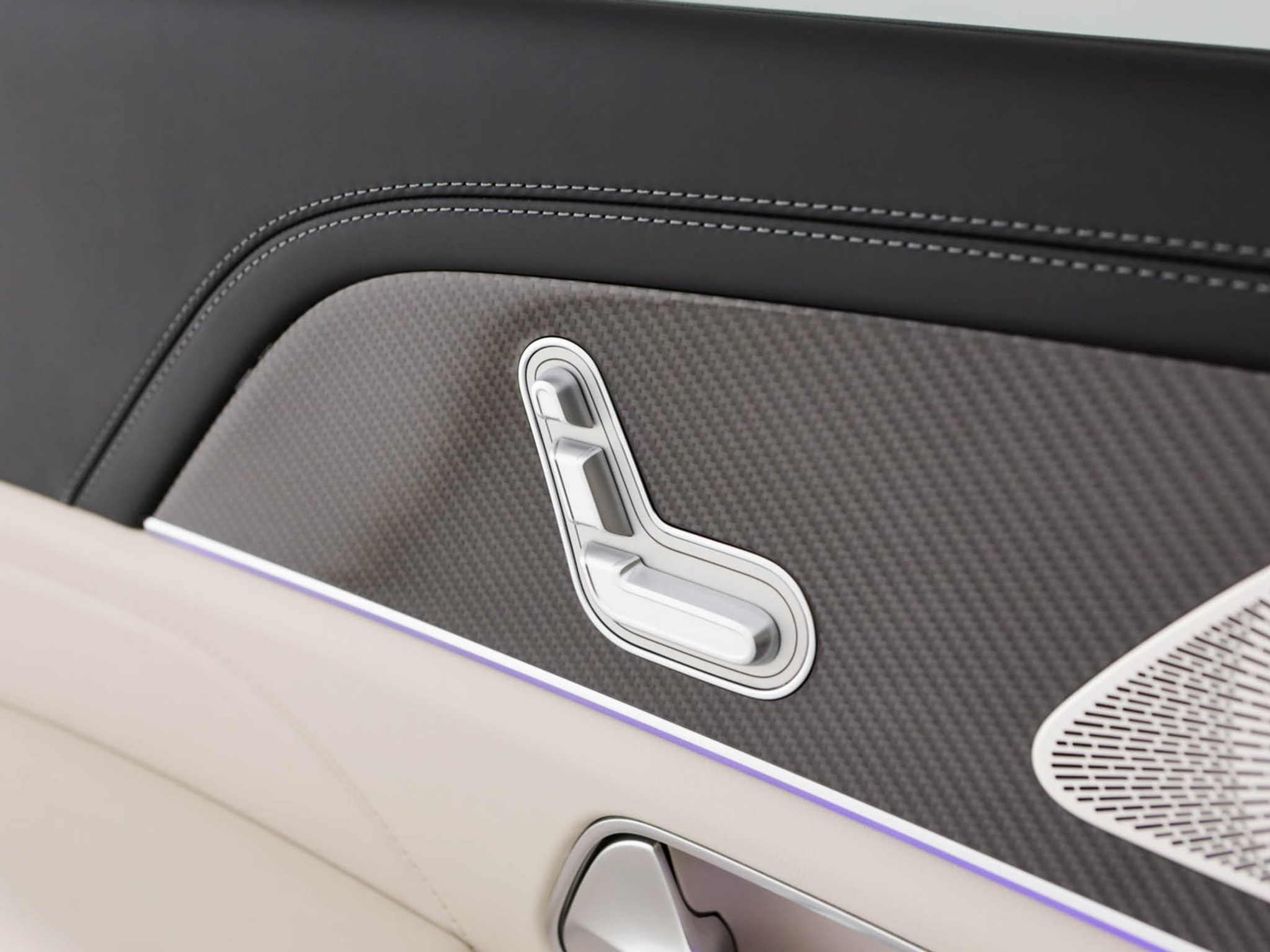 listing desktop thumbnail image 15