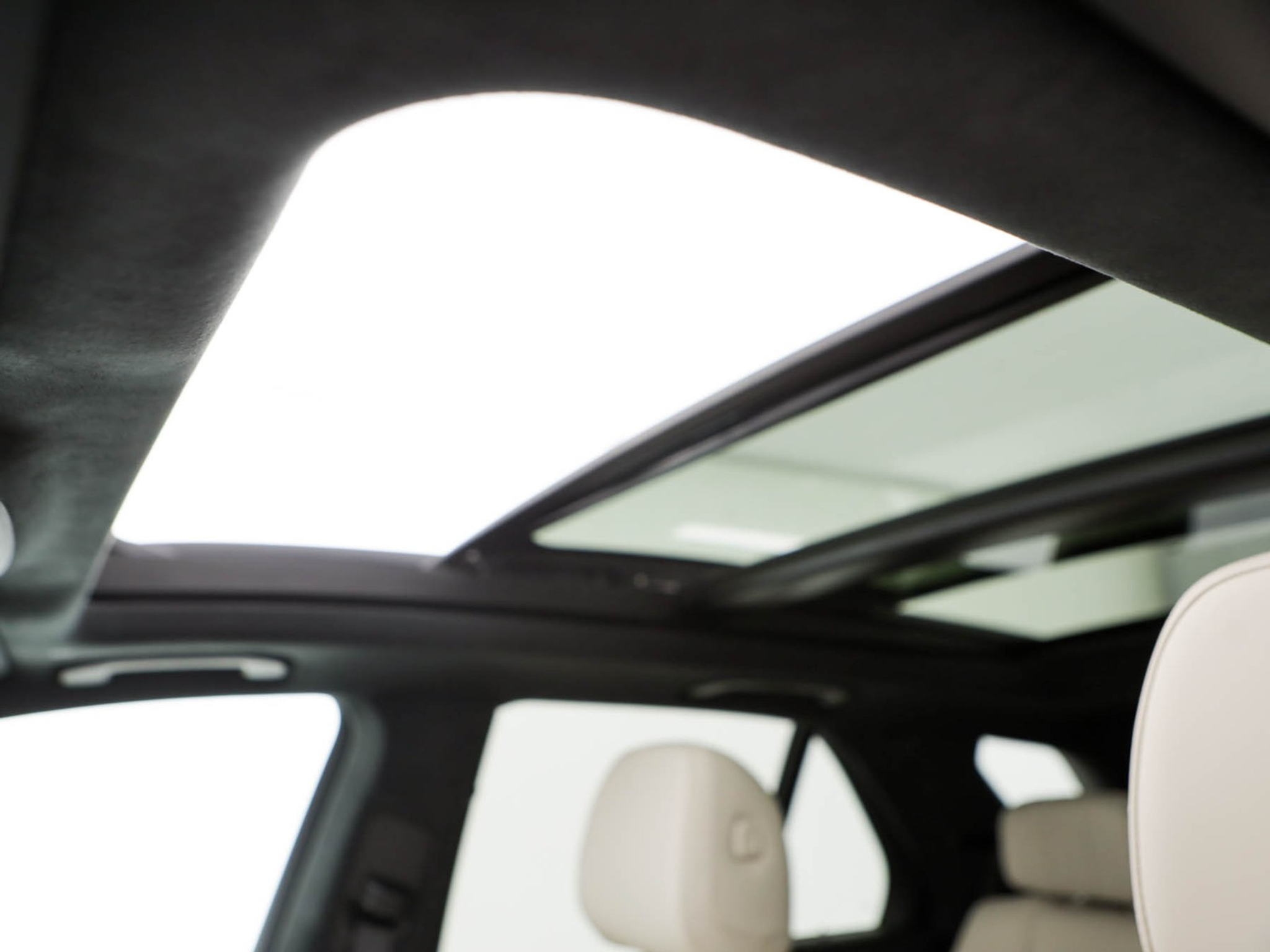 listing desktop thumbnail image 16