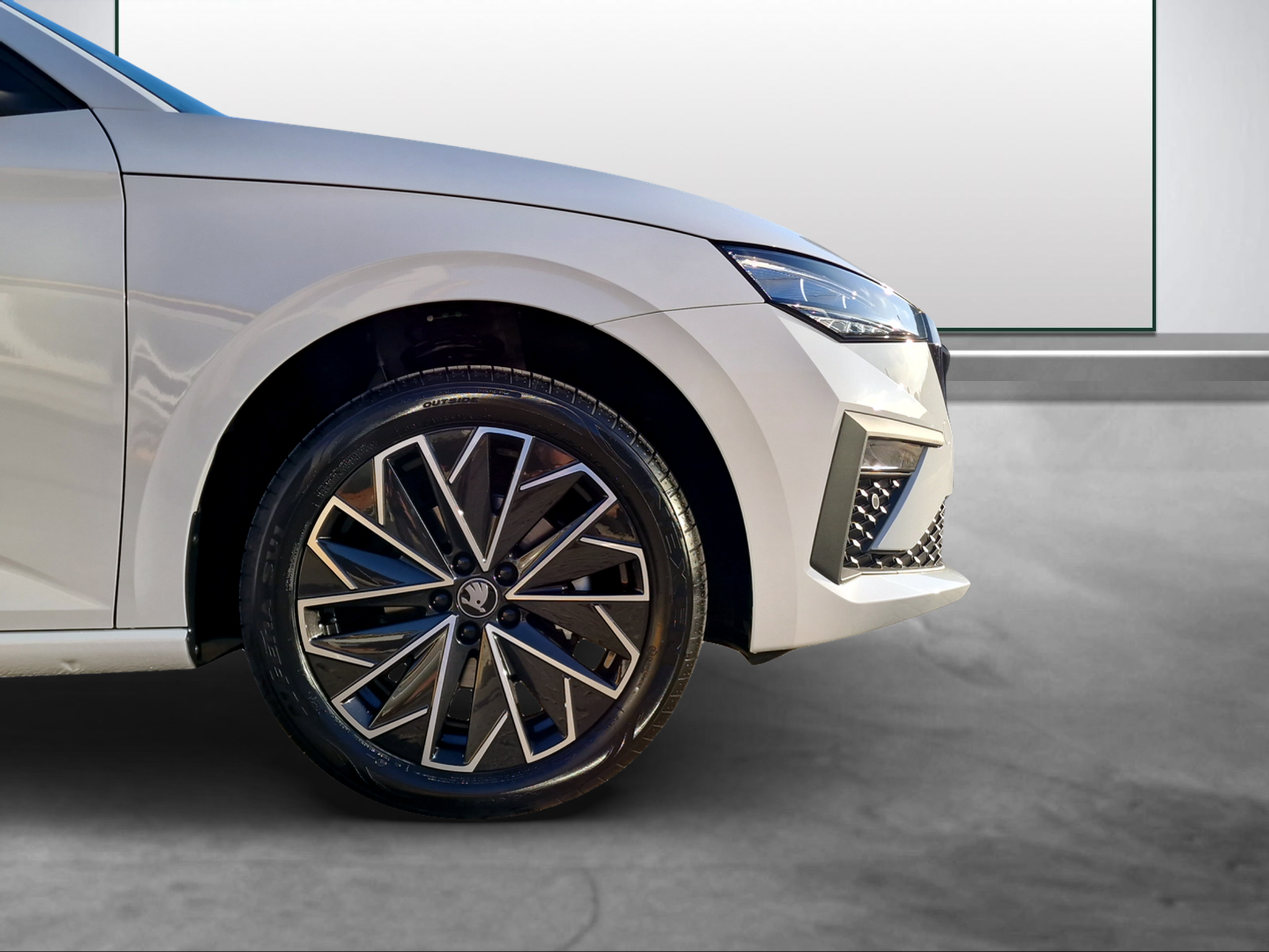 listing desktop thumbnail image 14