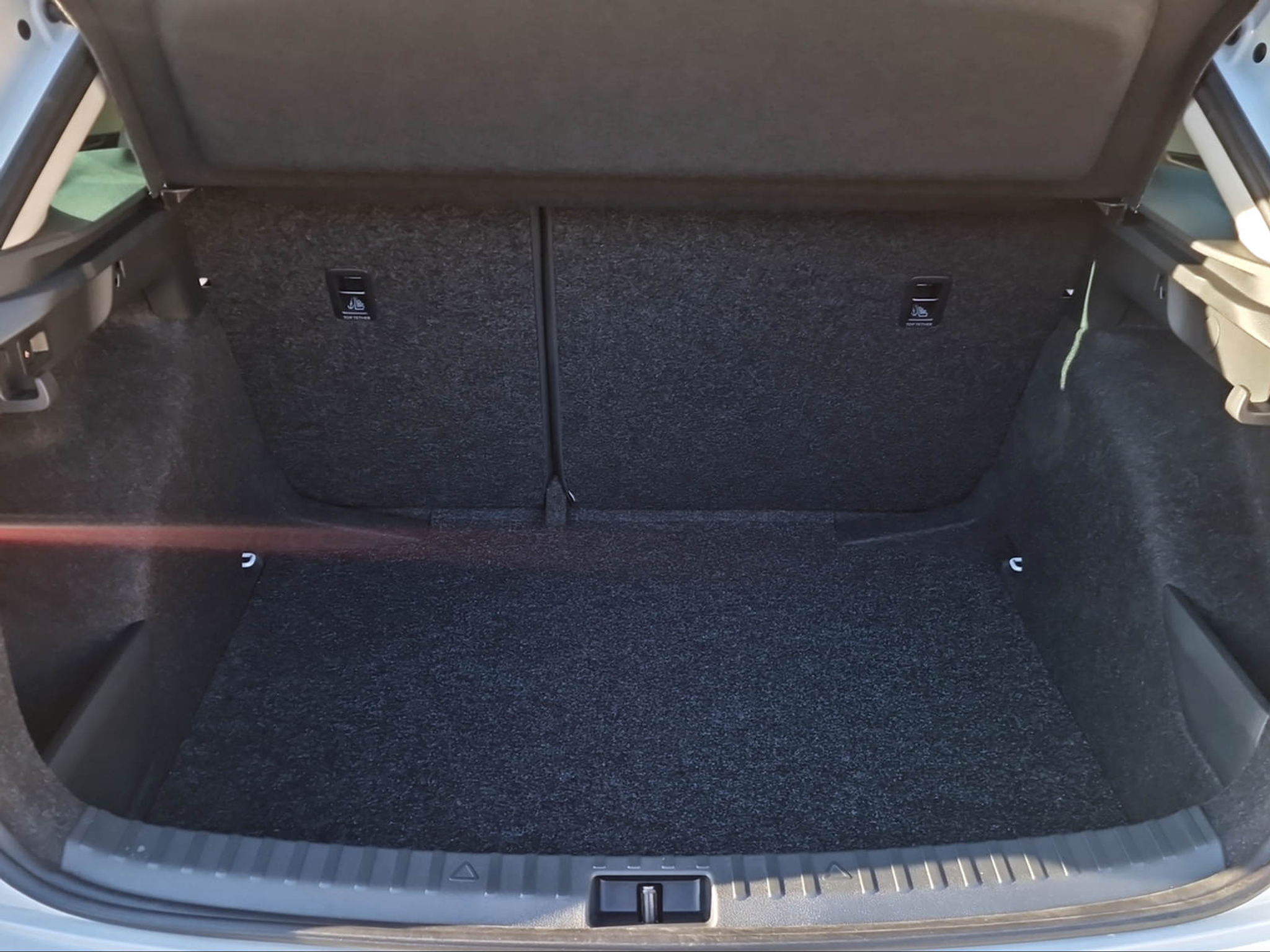 listing desktop thumbnail image 11