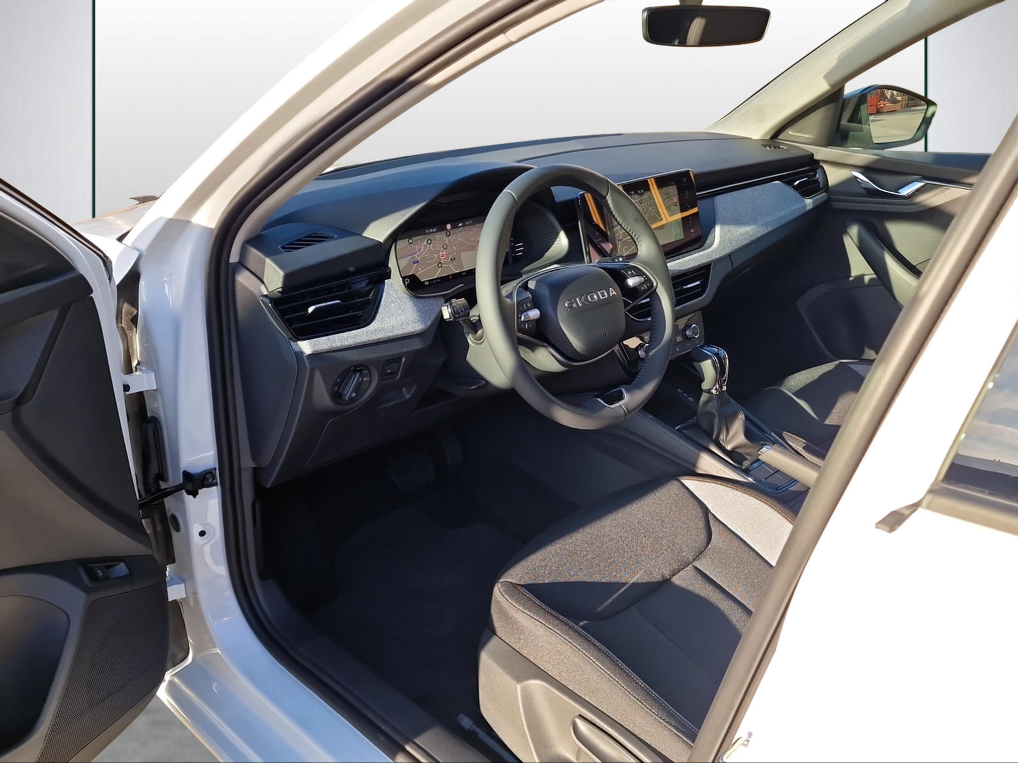 listing desktop thumbnail image 5