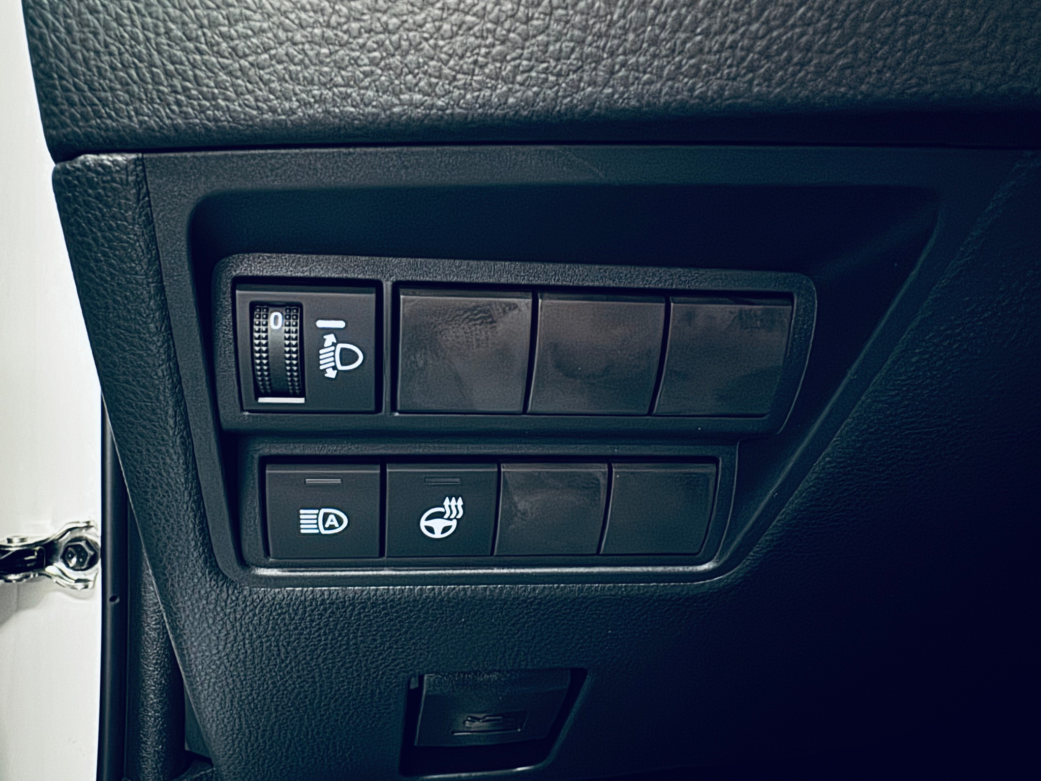 listing desktop thumbnail image 18