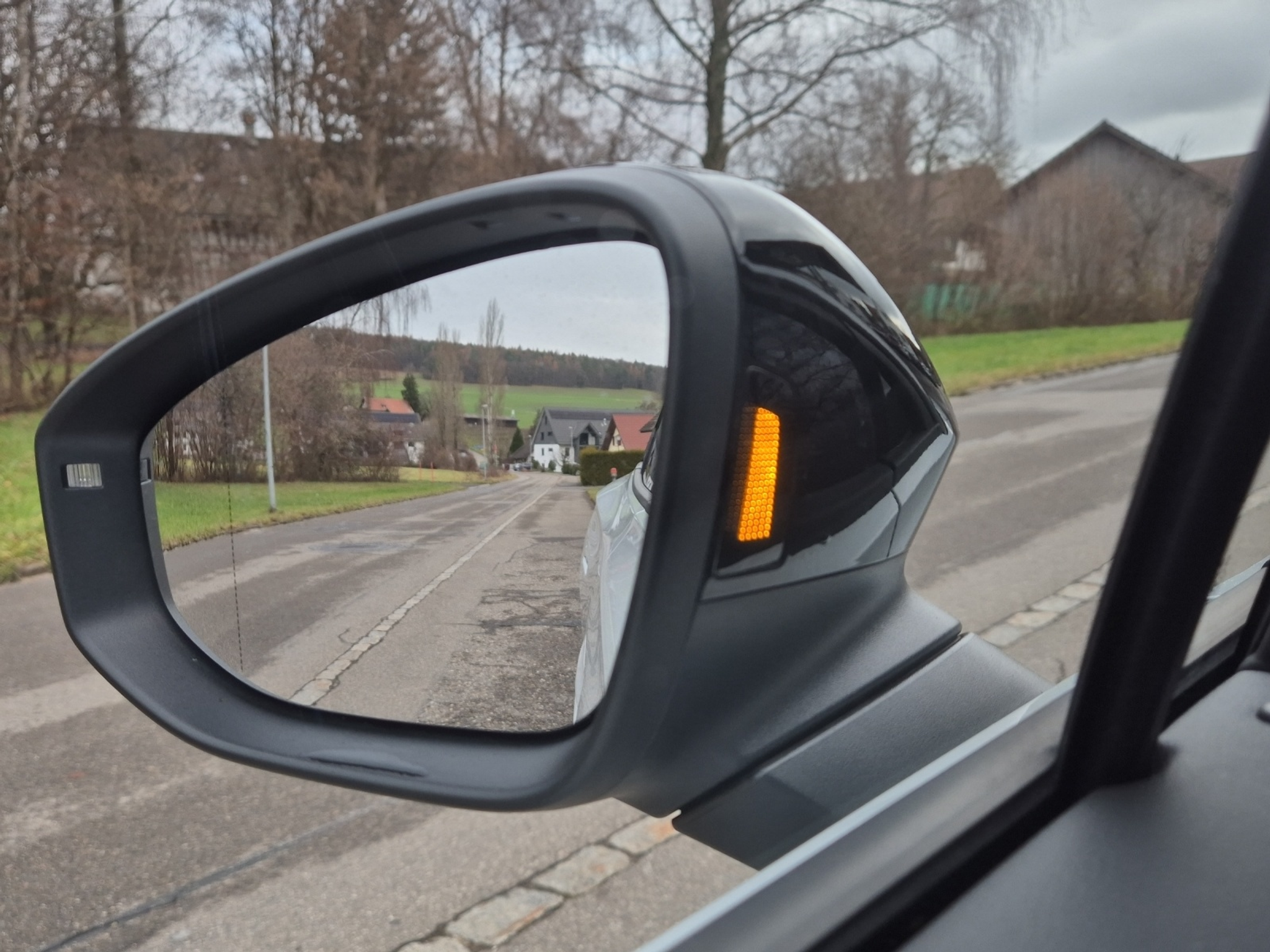 listing desktop thumbnail image 20