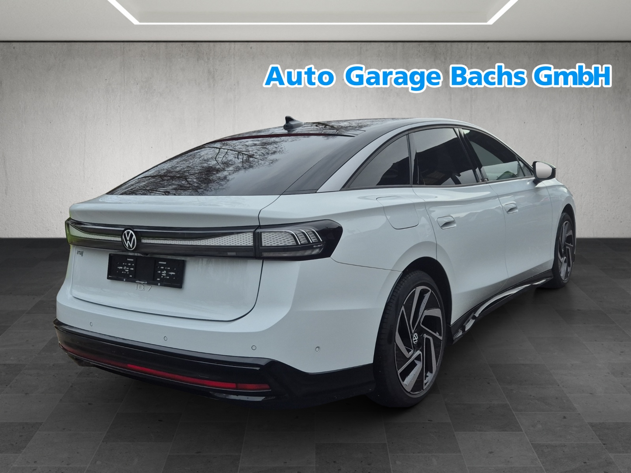 listing desktop thumbnail image 5