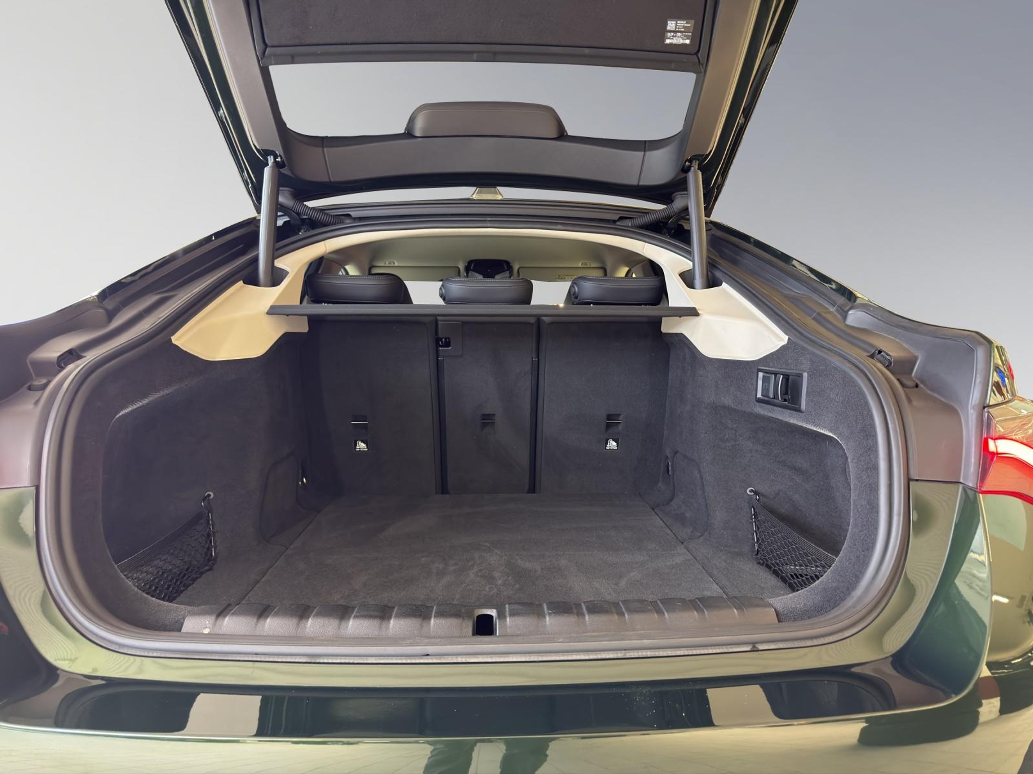 listing desktop thumbnail image 17